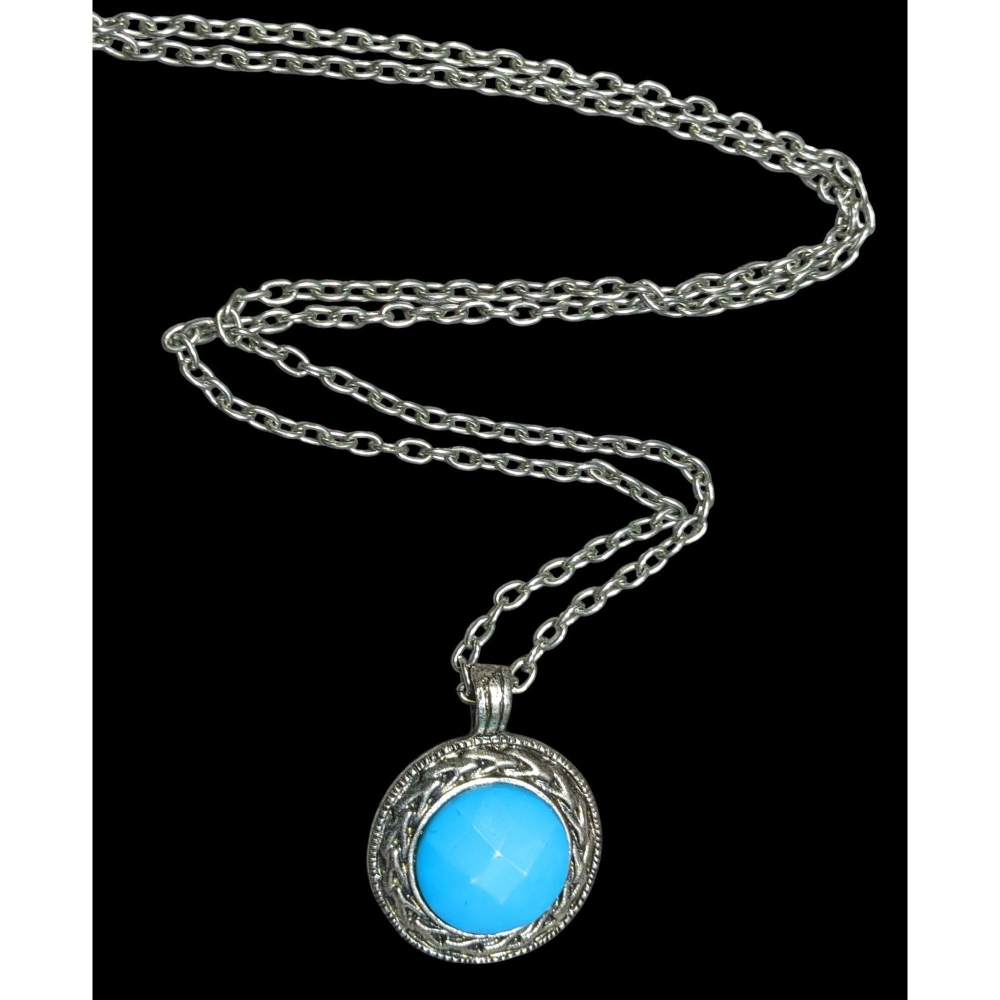 Other Bohemian Blue Pendant Necklace With Silver Tone Bezel And Ch Size ONE SIZE - 1 Thumbnail
