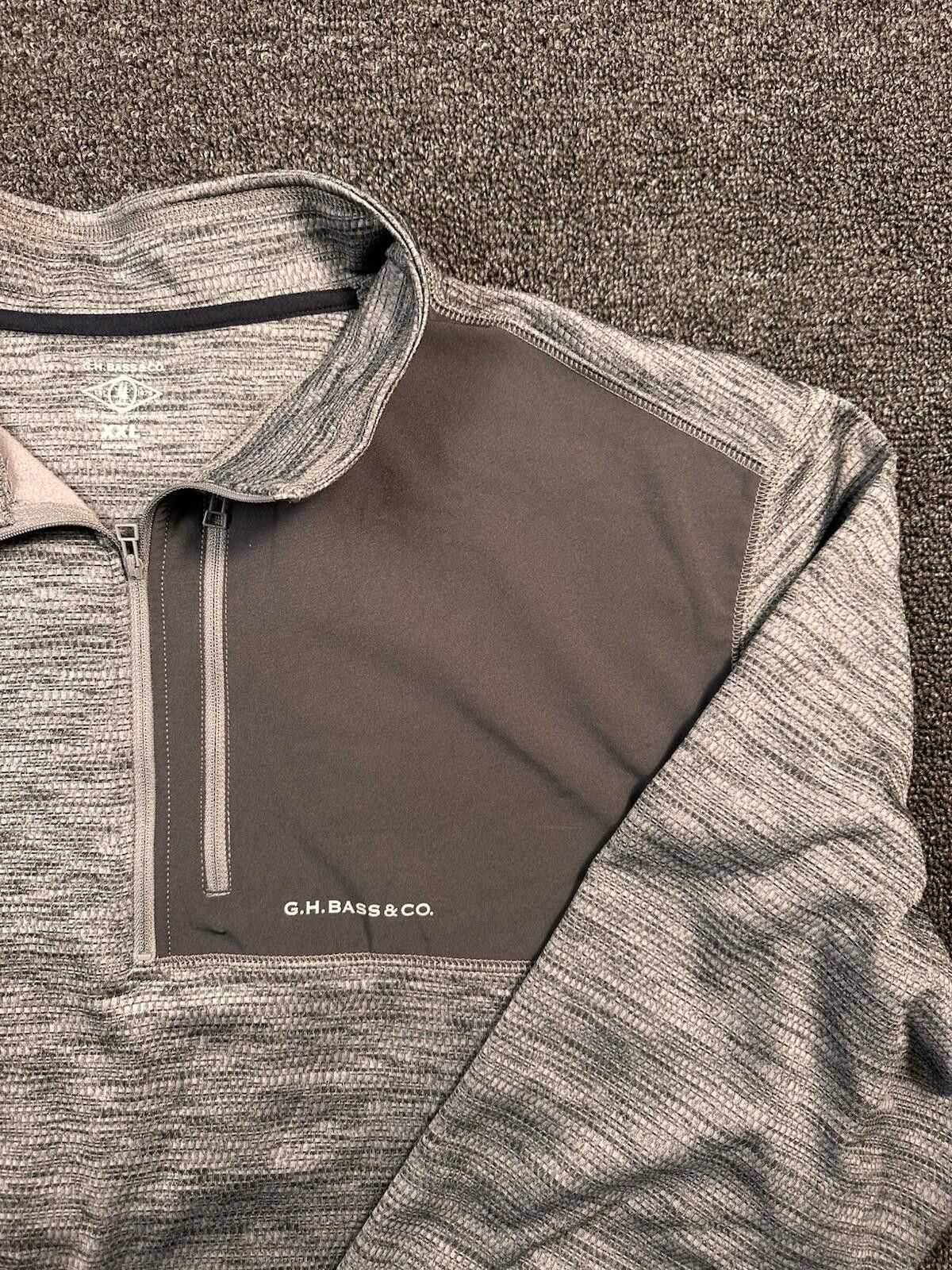 G.H. Bass & Co. G.H. Bass & Co. Men's XXL Gray 1/4 Zip Microfiber Pullover Size US XXL / EU 58 / 5 - 2 Thumbnail