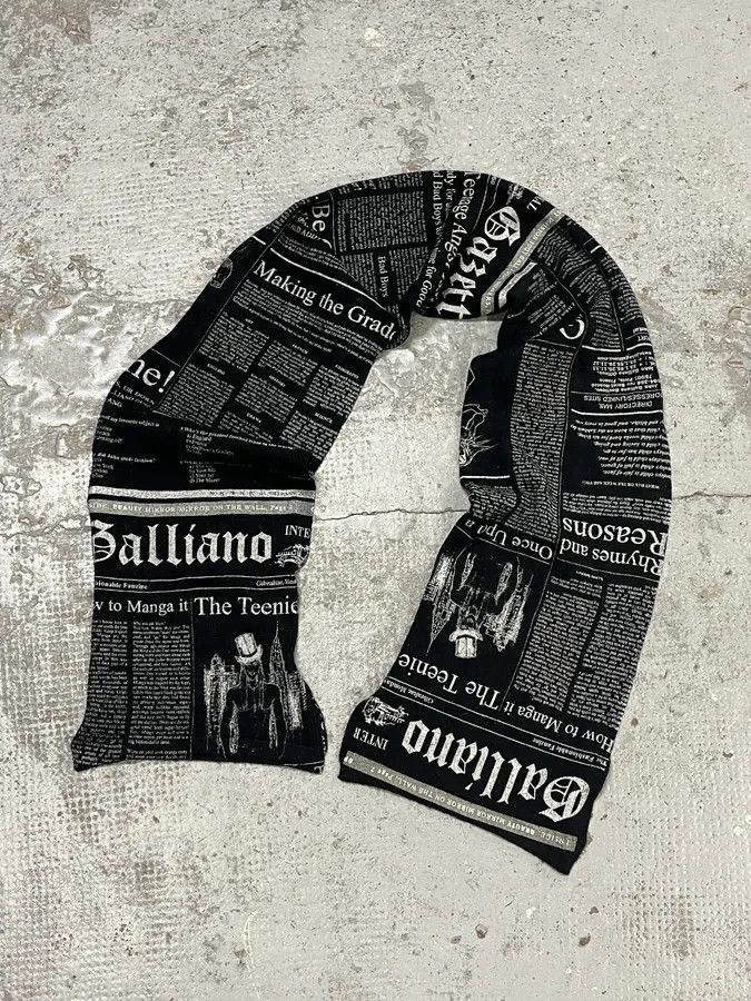 John Galliano John Galliano Black Wool Scarf Newspaper Print Size ONE SIZE - 3 Thumbnail