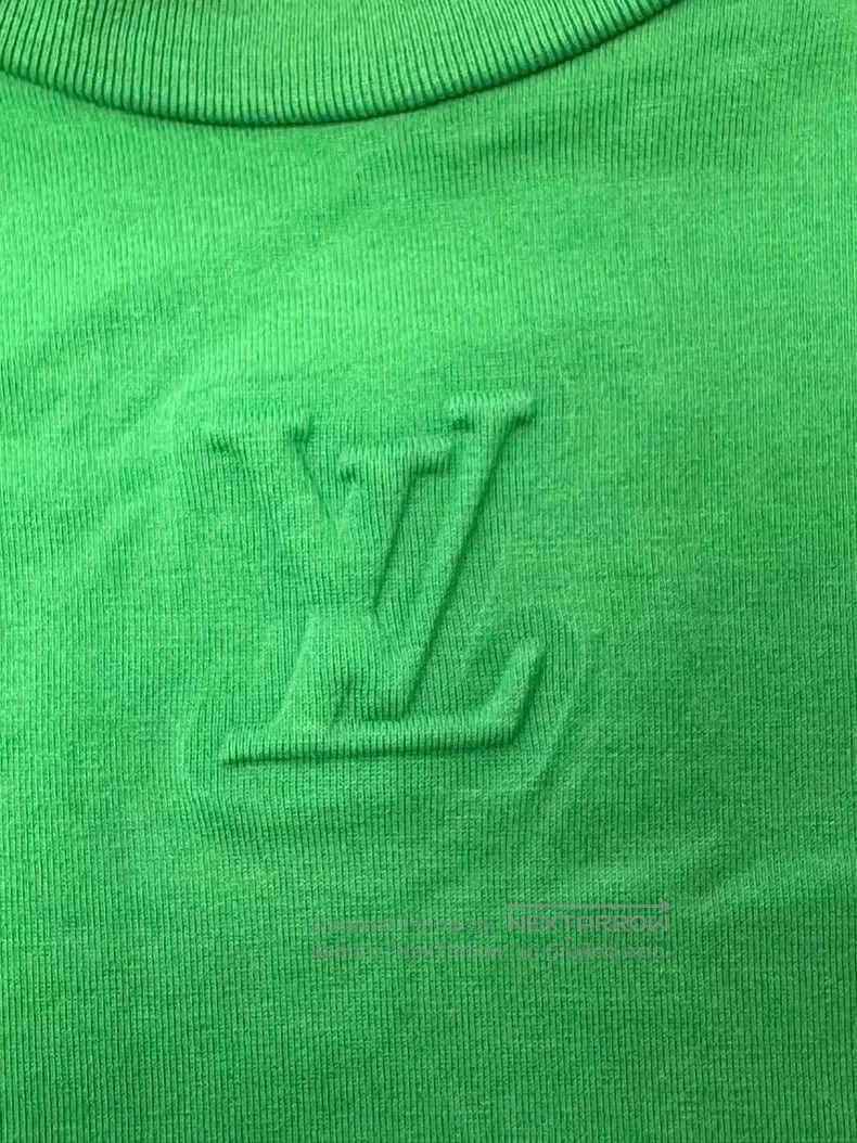 Louis Vuitton Louis Vuitton Solid Logo Crew Neck Short Sleeve Size US XL / EU 56 / 4 - 3 Thumbnail