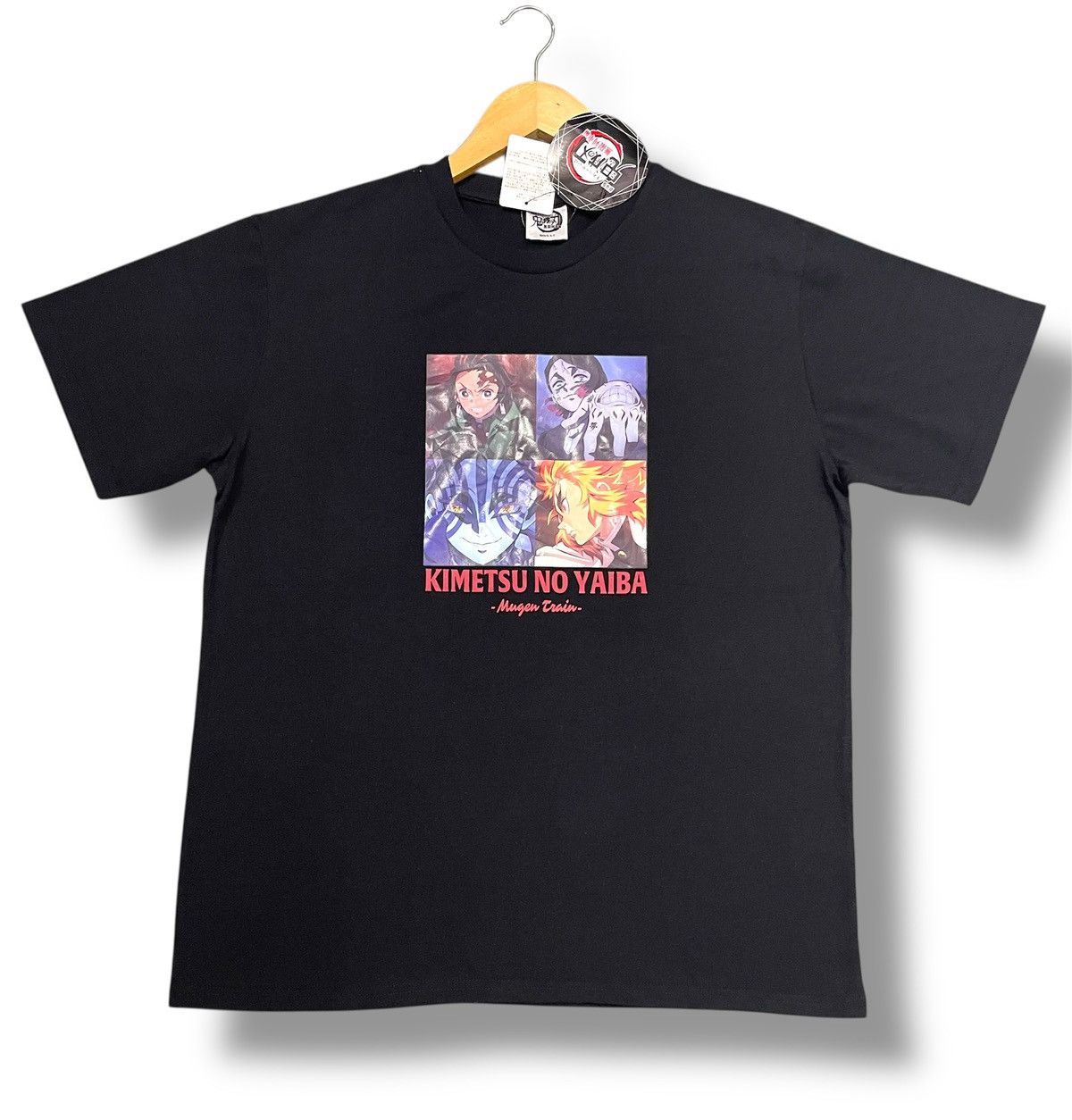 Anime DEMON SLAYER-KIMETSU NO YAIBA MUGEN TRAIN TSHIRT Size US L / EU 52-54 / 3 - 1 Thumbnail