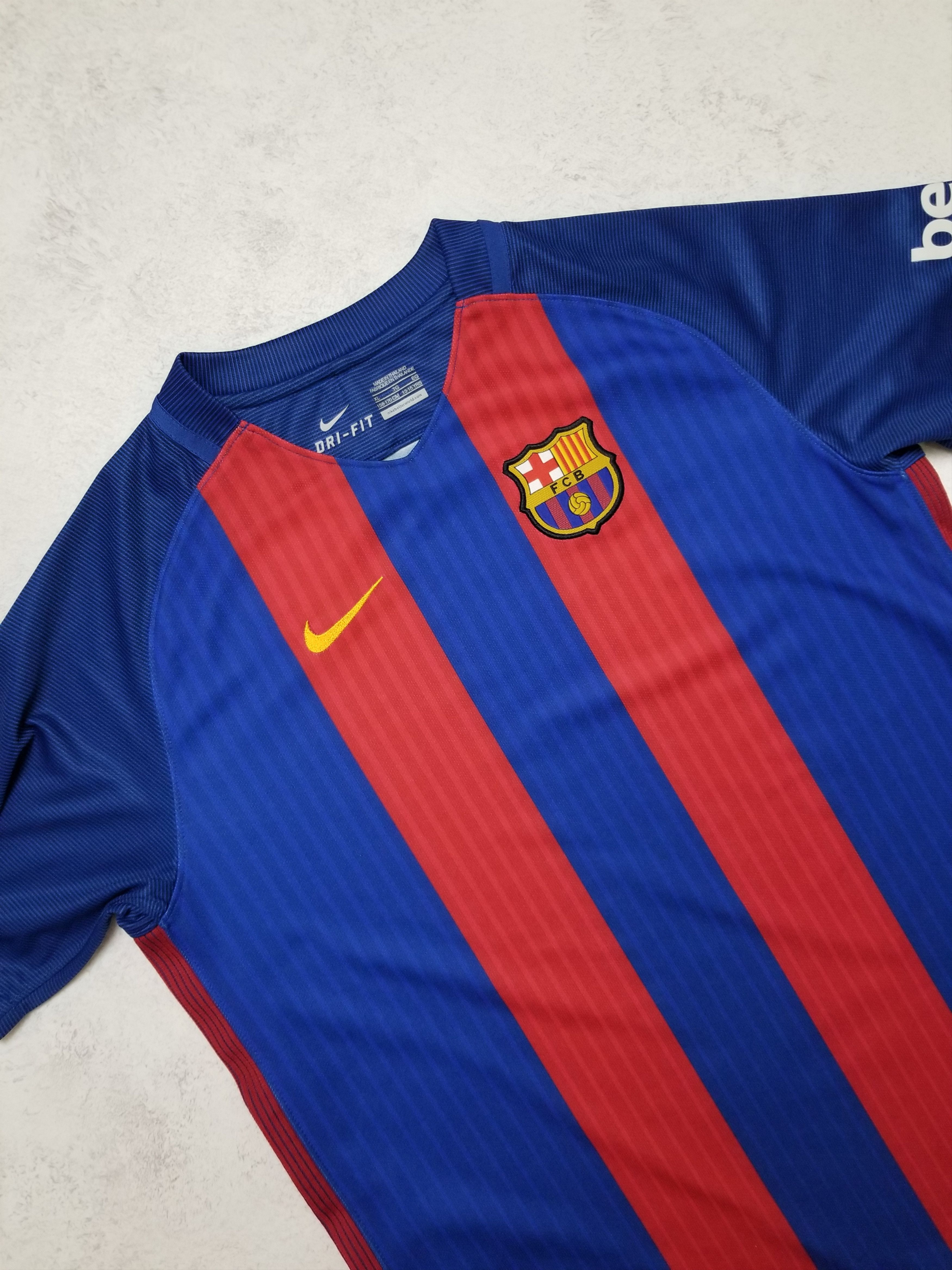 Nike FC BARCELONA 2016 HOME FOOTBALL SHIRT Jersey Size US XS / EU 42 / 0 - 17 Thumbnail