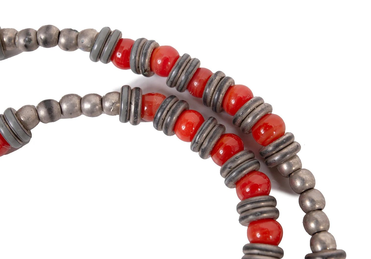 Dolce & Gabbana Beaded Design Logo Necklace in Silver and Red Size ONE SIZE - 8 Thumbnail
