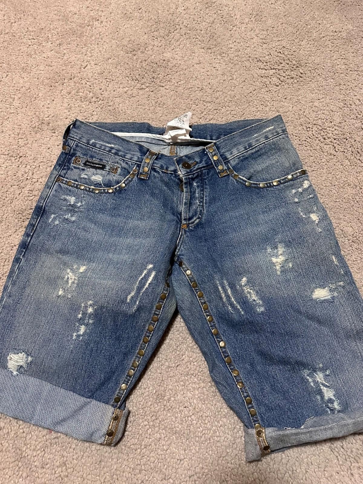 Dolce & Gabbana Dolce & Gabbana DG Tiger Embroidery Studded Denim Shorts M Size 28" / US 6 / IT 42 - 4 Thumbnail