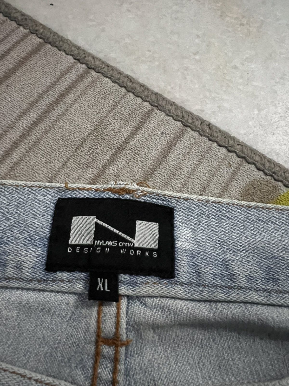 If Six Was Nine 💥Nylaus Distress Faded Jean Size US 33 - 14 Thumbnail