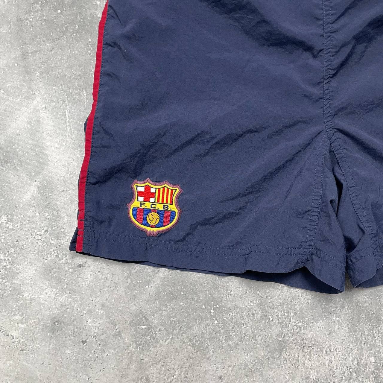 Nike × Vintage Vintage 90s Nike FC Barcelona Soccer Shorts Blue Size M Size US 30 / EU 46 - 4 Thumbnail