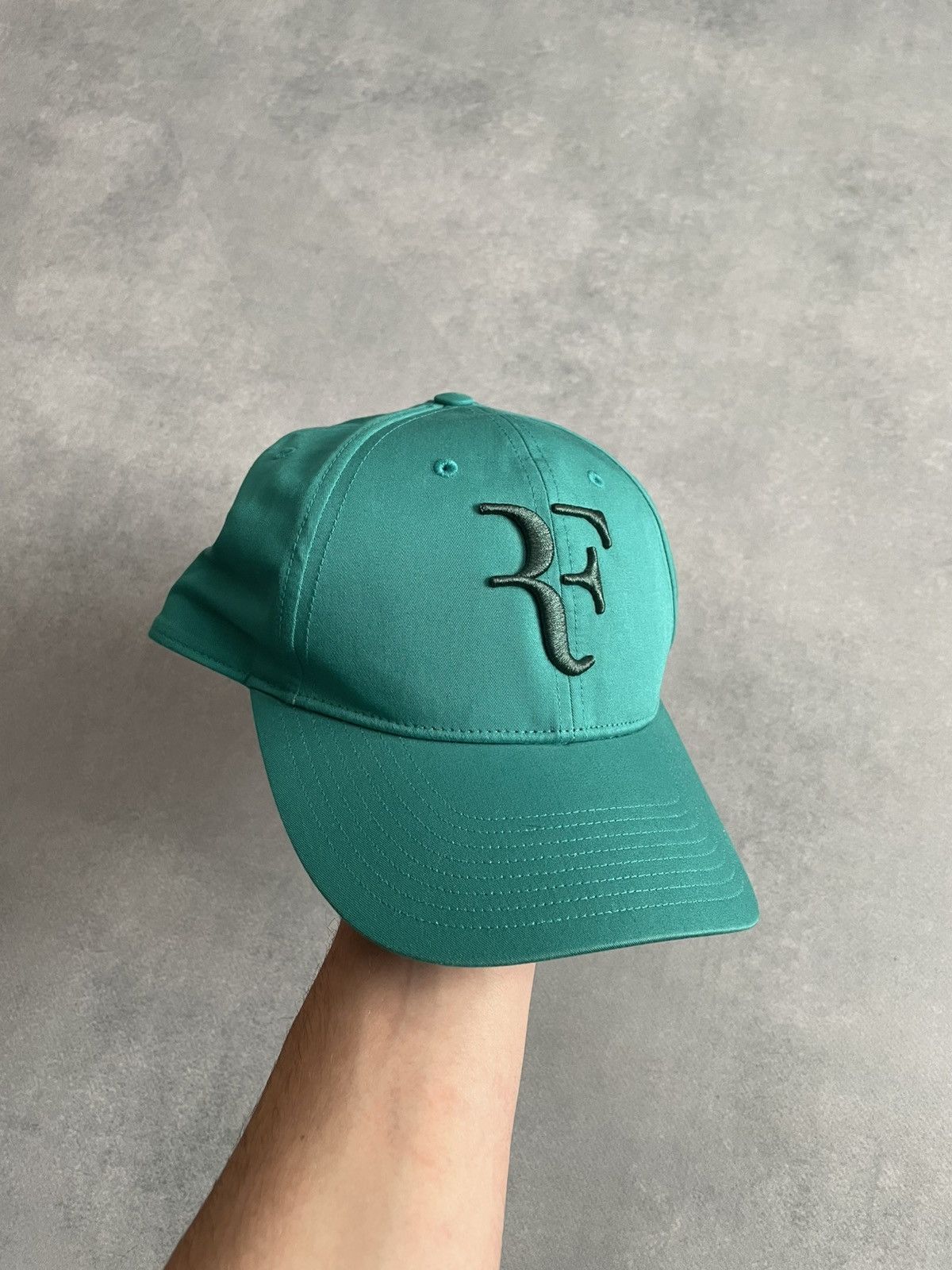 Uniqlo Roger Federer X Uniqlo Embroidered Logo OS Size ONE SIZE - 2 Thumbnail