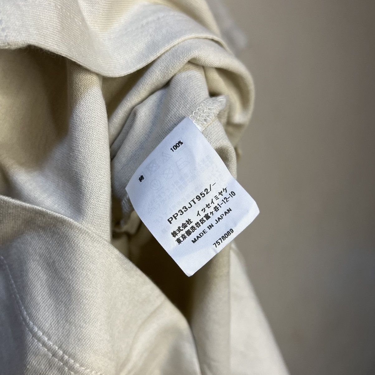 Pleats Please Issey Miyake Pleats Please - Issey Miyake Cotton Short Sleeve Tops Size XL / US 12-14 / IT 48-50 - 12 Thumbnail