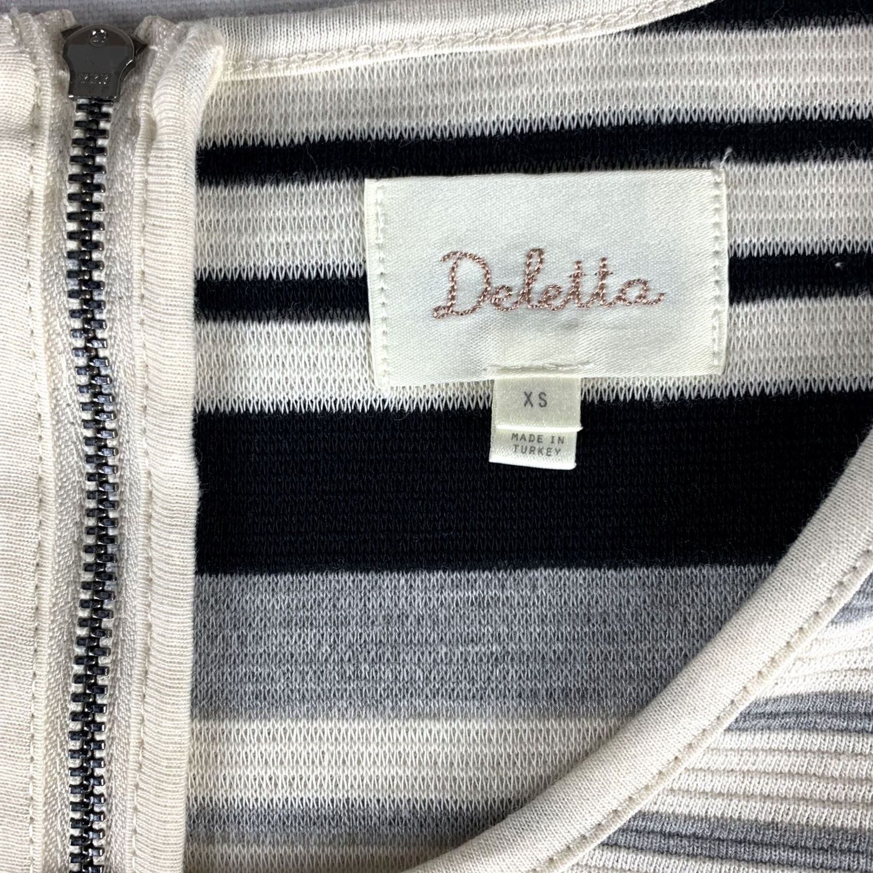 Anthropologie VINTAGE Anthropologie Deletta Blouse XS Striped Hi Lo Cream Black Cotton SHORT SLEEVE Size XS / US 0-2 / IT 36-38 - 2 Thumbnail