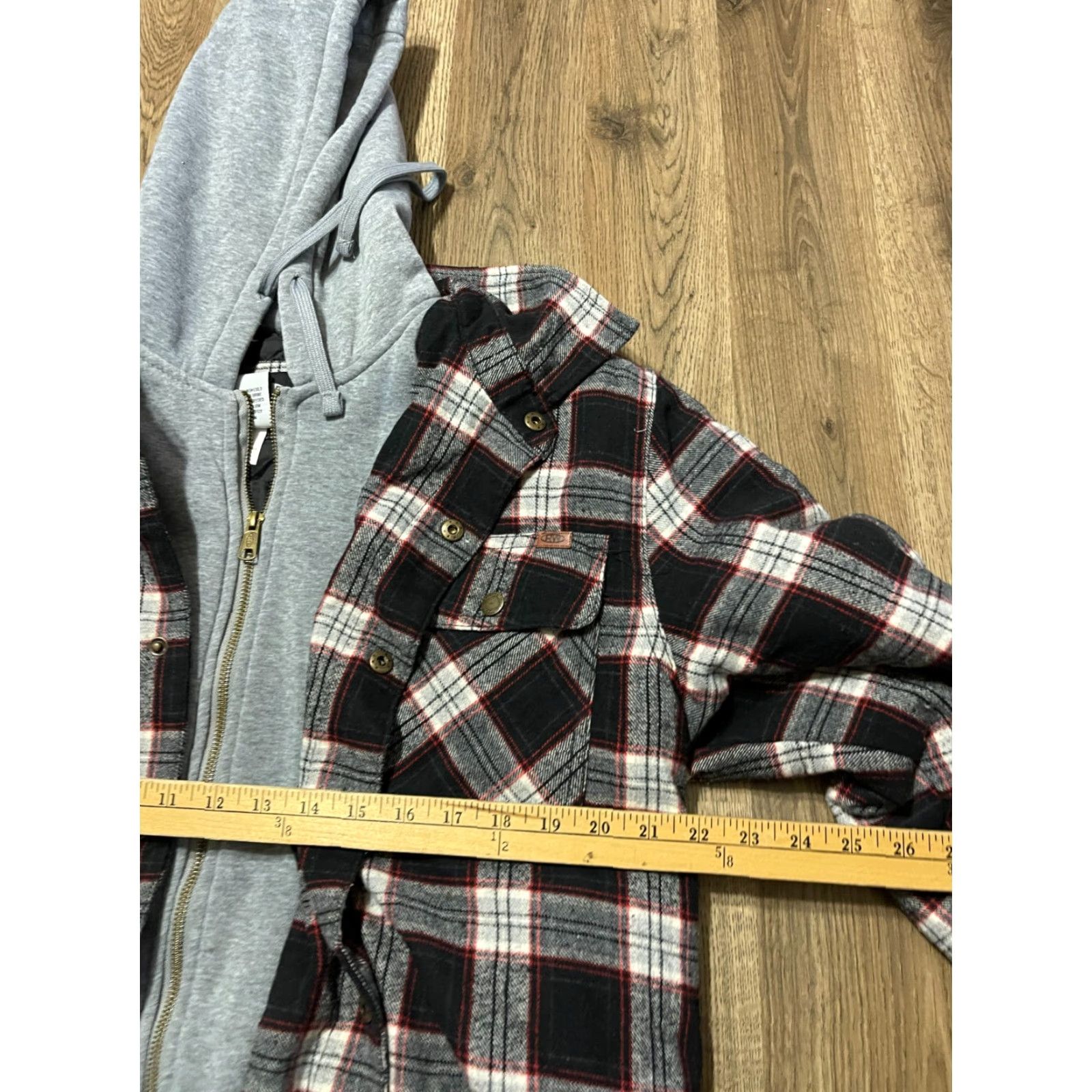 Vintage Rugged Wear Hoodie Mens Size M Plaid Full Zip Black White Gray Red Pattern Classic Size US M / EU 48-50 / 2 - 5 Thumbnail