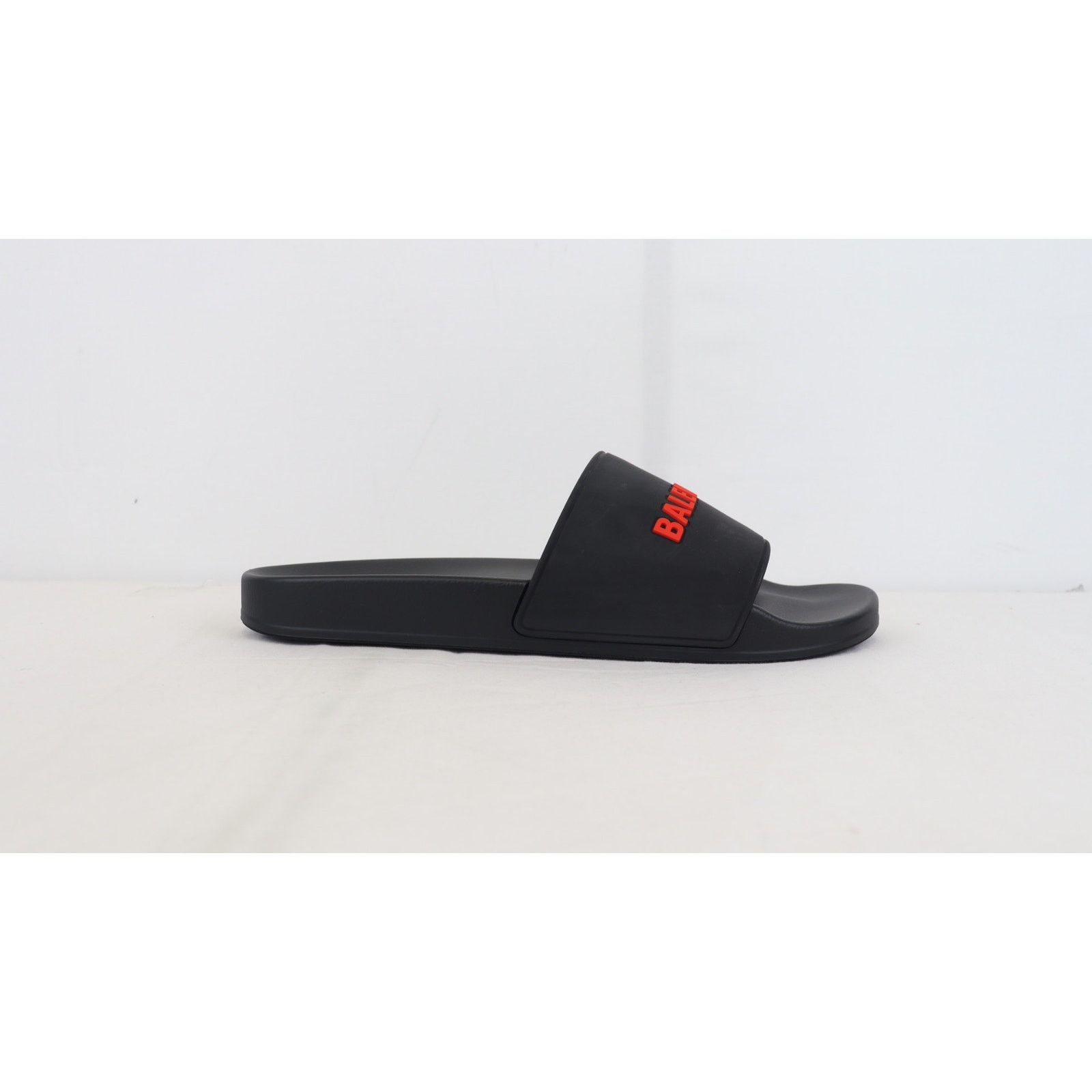 Balenciaga o1rshd1 Smooth Rubber Logo Pool Slide in Black/Red Size US 14 / EU 47 - 2 Thumbnail