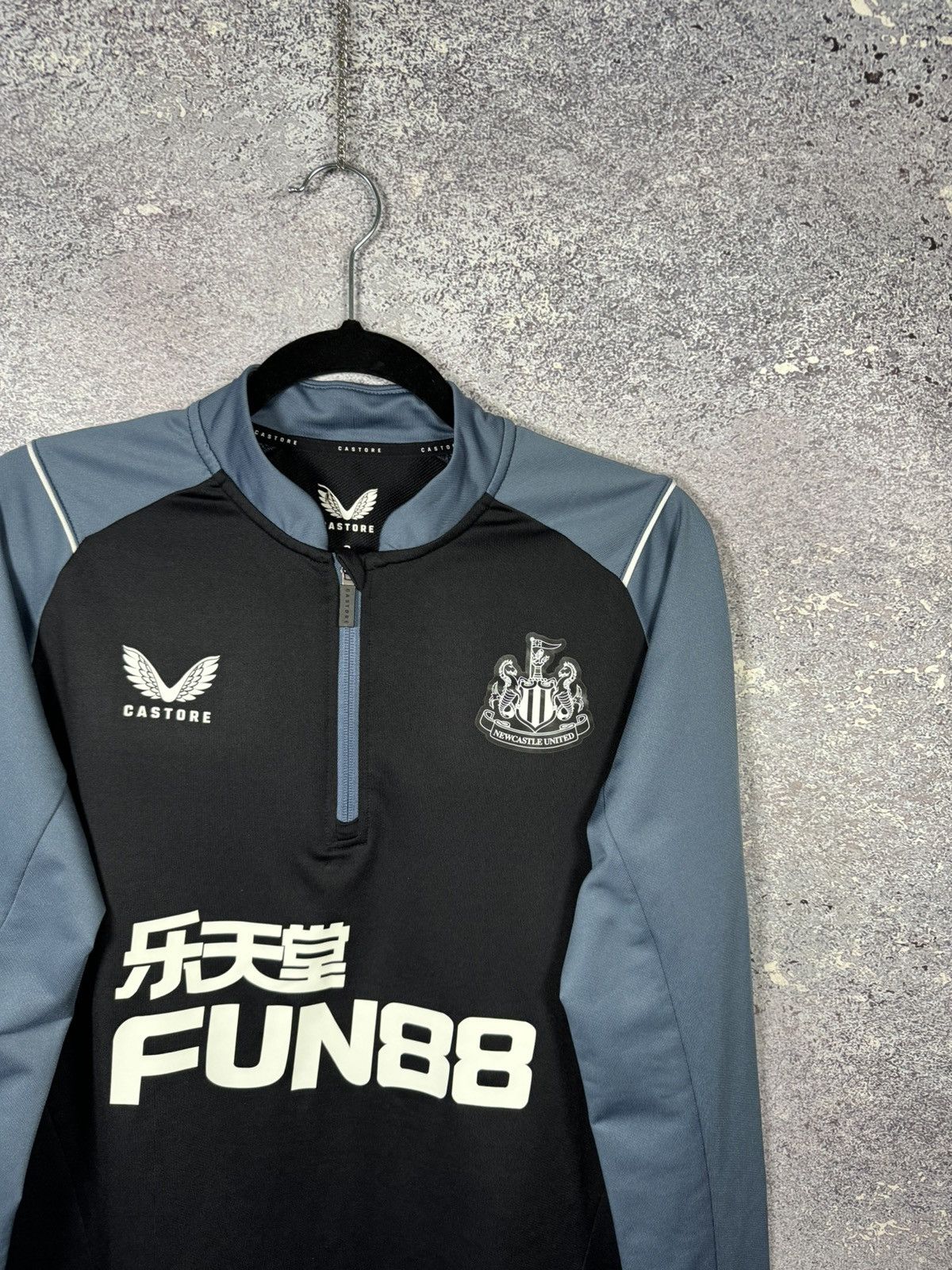 Castore × Vintage Newcastle United 2022/23 Castore Training Zip Sweatshirt Size US S / EU 44-46 / 1 - 2 Thumbnail