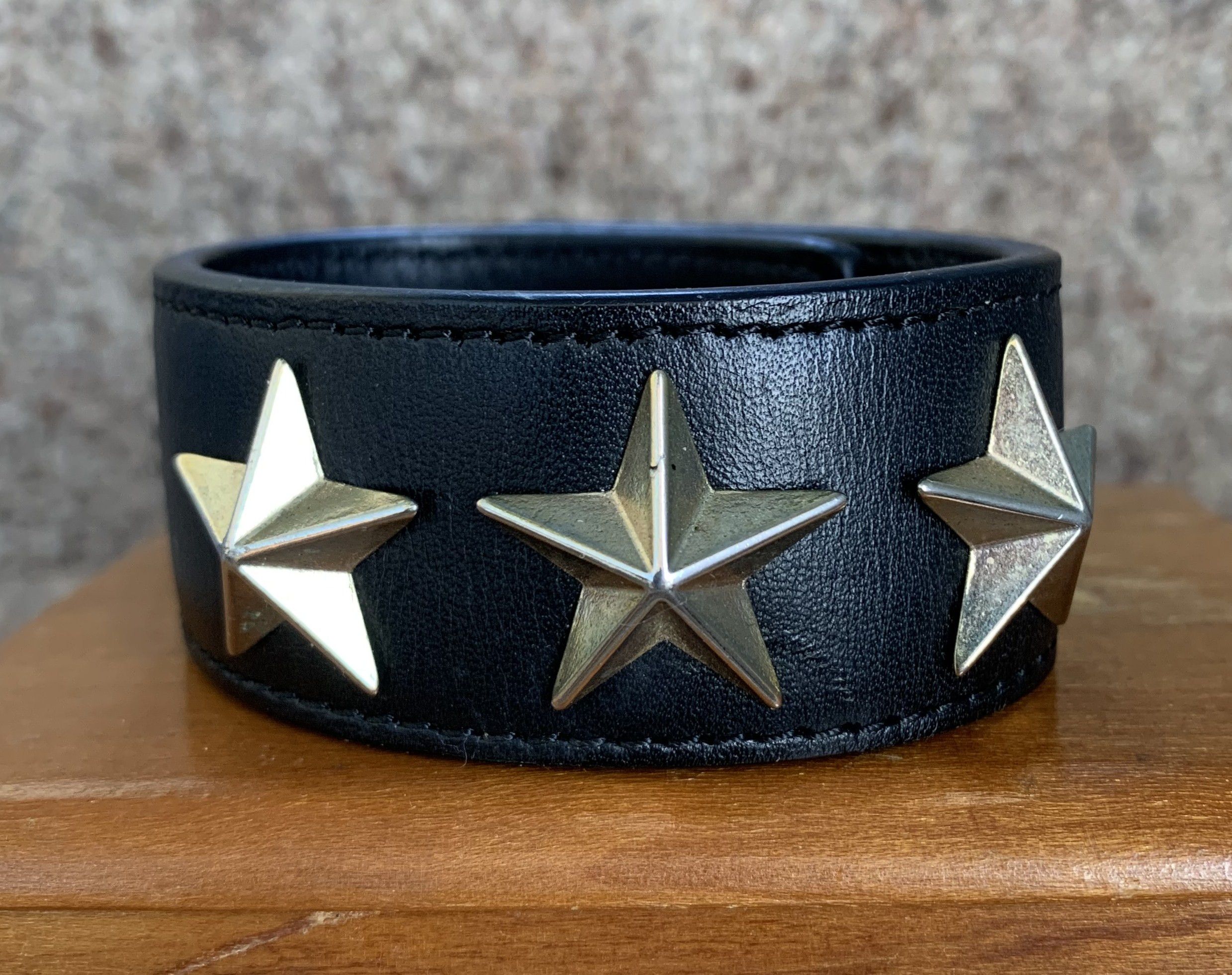 Givenchy Givenchy Stars Leather Bracelet! Size ONE SIZE - 2 Thumbnail