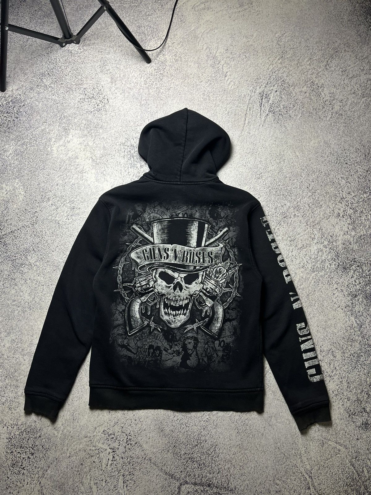 Band Tees Vintage Guns N Roses Distressed Faded Zip Hoodie Size US M / EU 48-50 / 2 - 23 Thumbnail