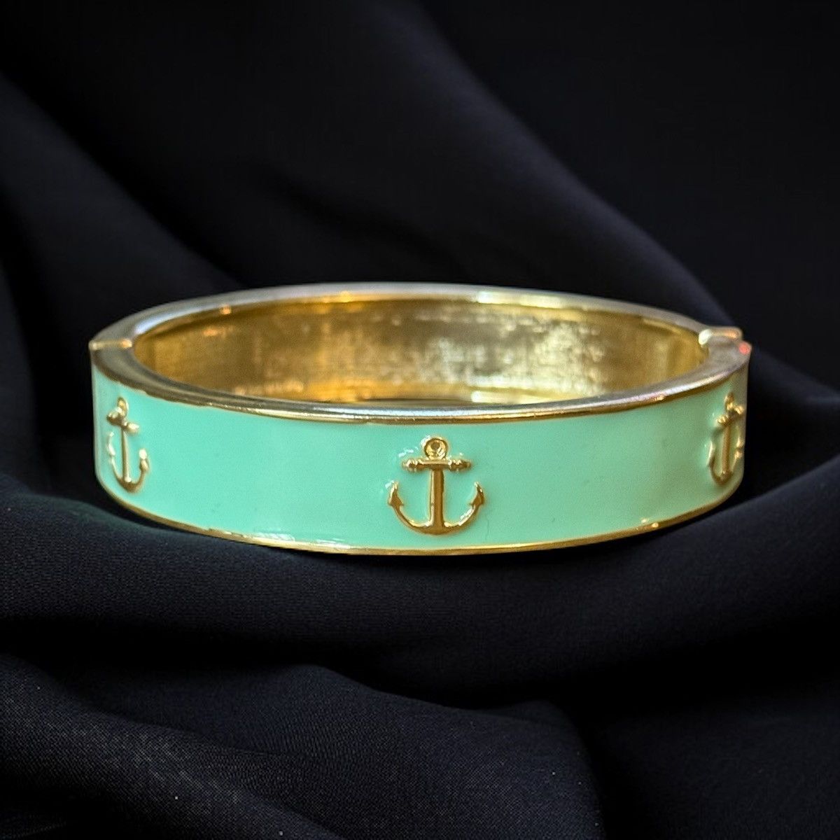 Other Gold tone turquoise enamel anchor hinged bangle bracelet Size ONE SIZE - 1 Thumbnail
