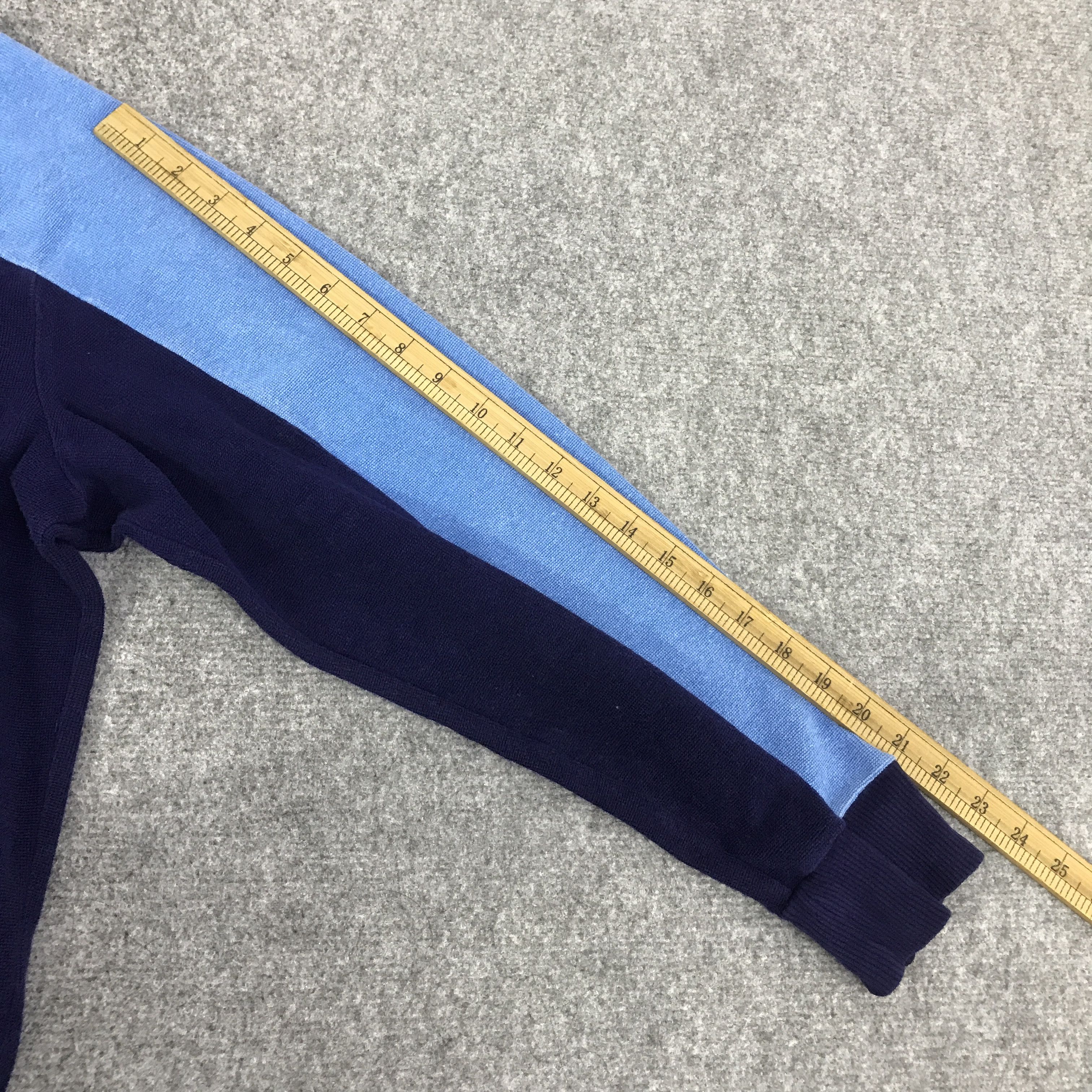 Japanese Brand 90S BUNDESWEHR SWEATER ZIP JACKET K98B19 Size US L / EU 52-54 / 3 - 6 Thumbnail