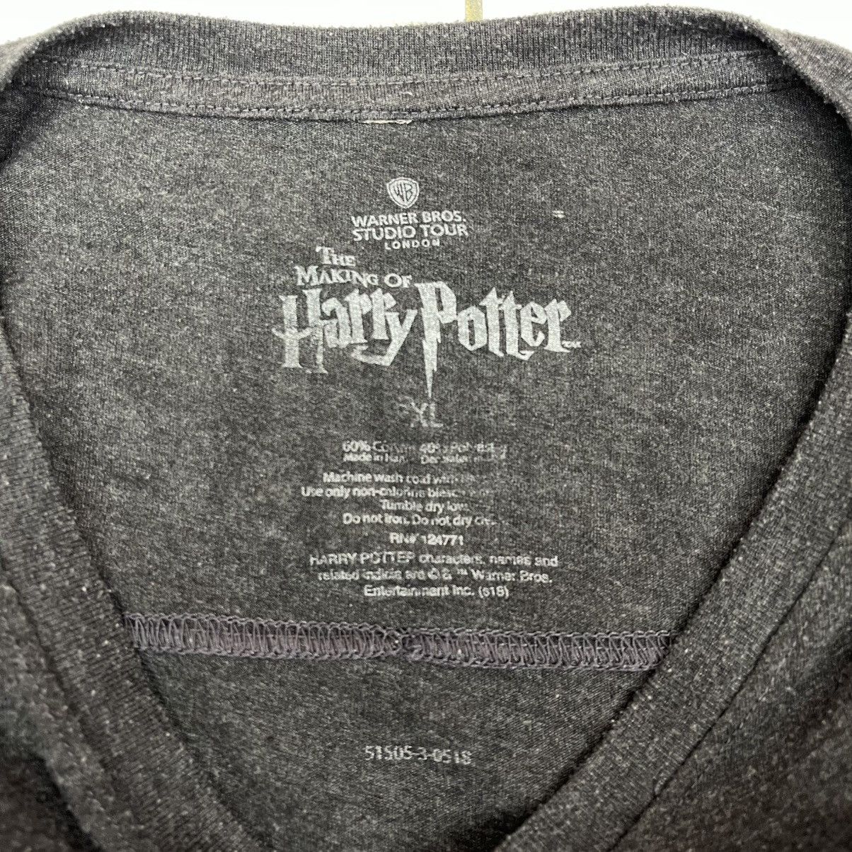 Warner Bros HOGWARTS HARRY PORTER V Neck T Shirt #1997/13 Size US XL / EU 56 / 4 - 5 Thumbnail