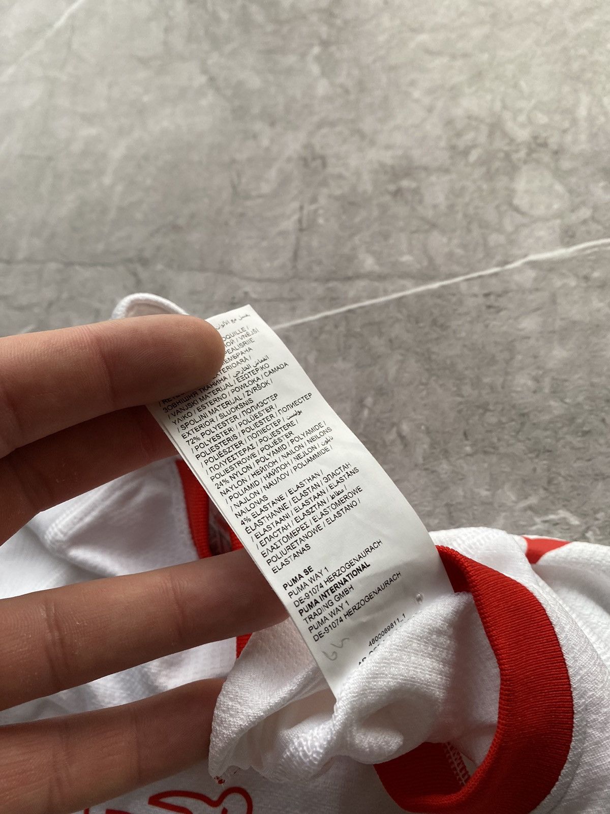 Puma Puma Switzerland Team 2018/19 #16 WUEST Away Soccer Jersey Size US M / EU 48-50 / 2 - 14 Thumbnail