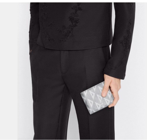 Dior o1w1db10325 2ESBH Size: OS / Bifold Wallet in Grey Size ONE SIZE - 7 Thumbnail