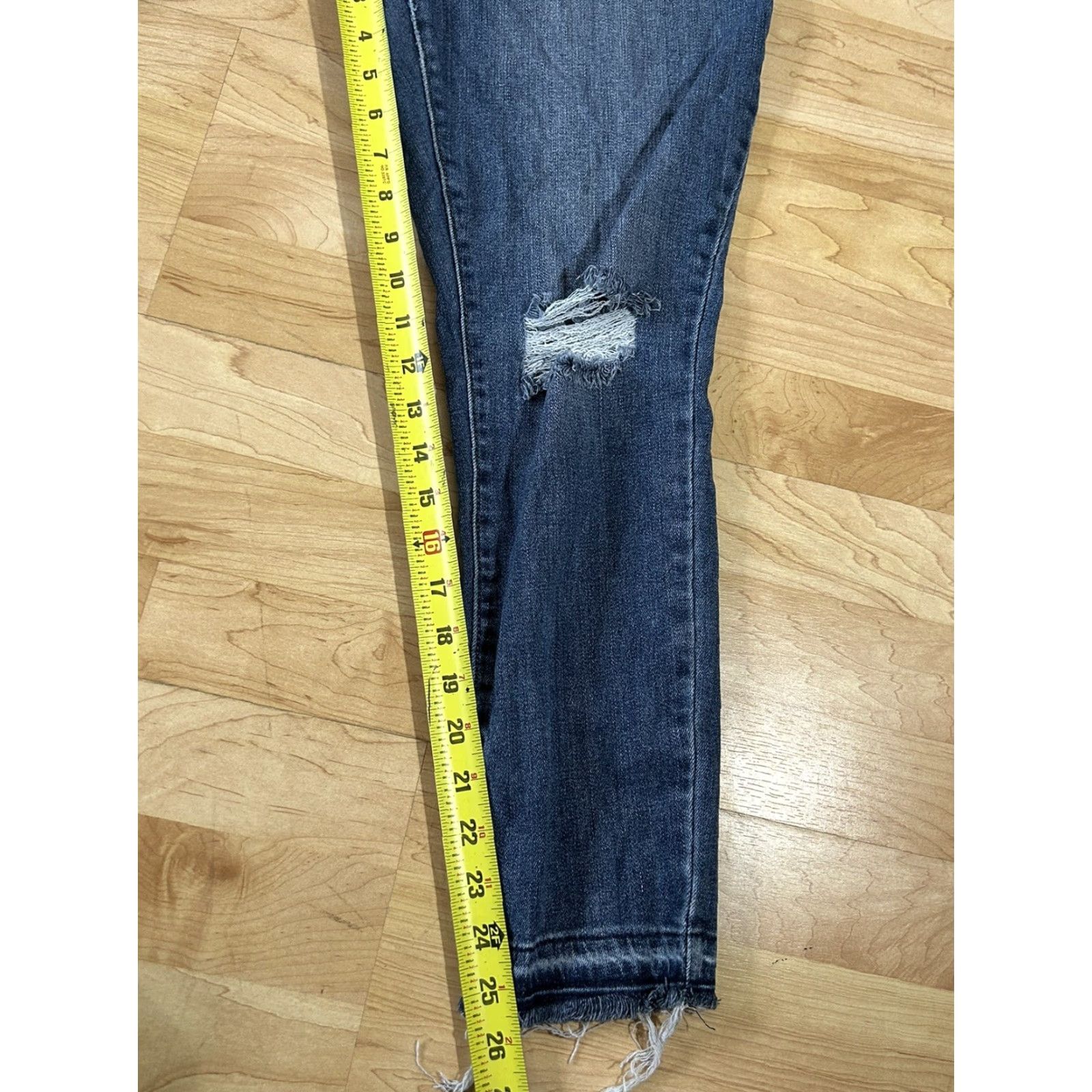 Levi's **Levi's Women's 32 Mid Rise Skinny Jeans Blue Cotton** User: Levi's Women's 32 Mid Rise Skinny Blue Jeans Cotton Blend Size 24" / US 00 / IT 34 - 4 Thumbnail