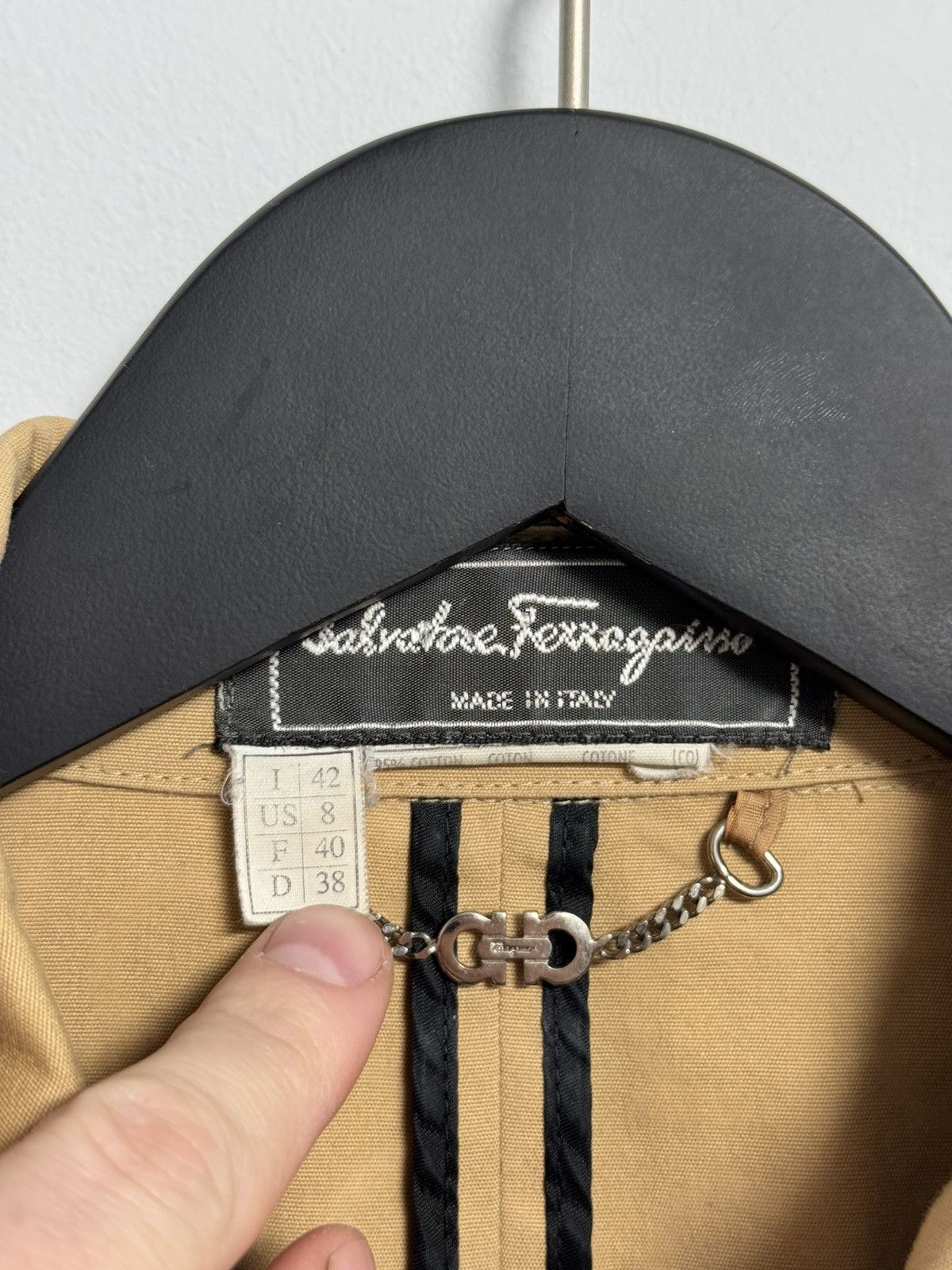 Salvatore Ferragamo Vintage Salvatore Ferragamo Monogram Inside Trench Jacket Size M / US 6-8 / IT 42-44 - 10 Thumbnail