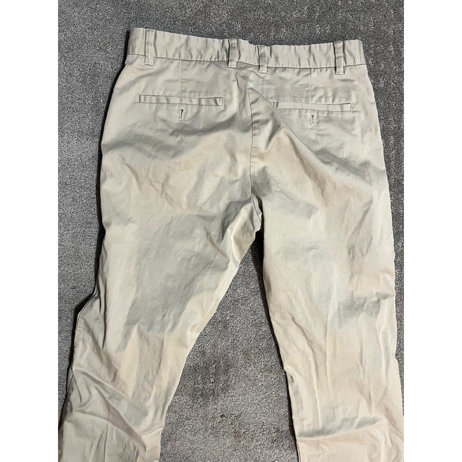 Calvin Klein Calvin Klein Men’s Chino Pants Slim Regular 31x32 Beige Cotton Blend Stretch Flat Front Straight Inseam 32 Regular Size Type Men’s Pants Size US 31 - 4 Thumbnail