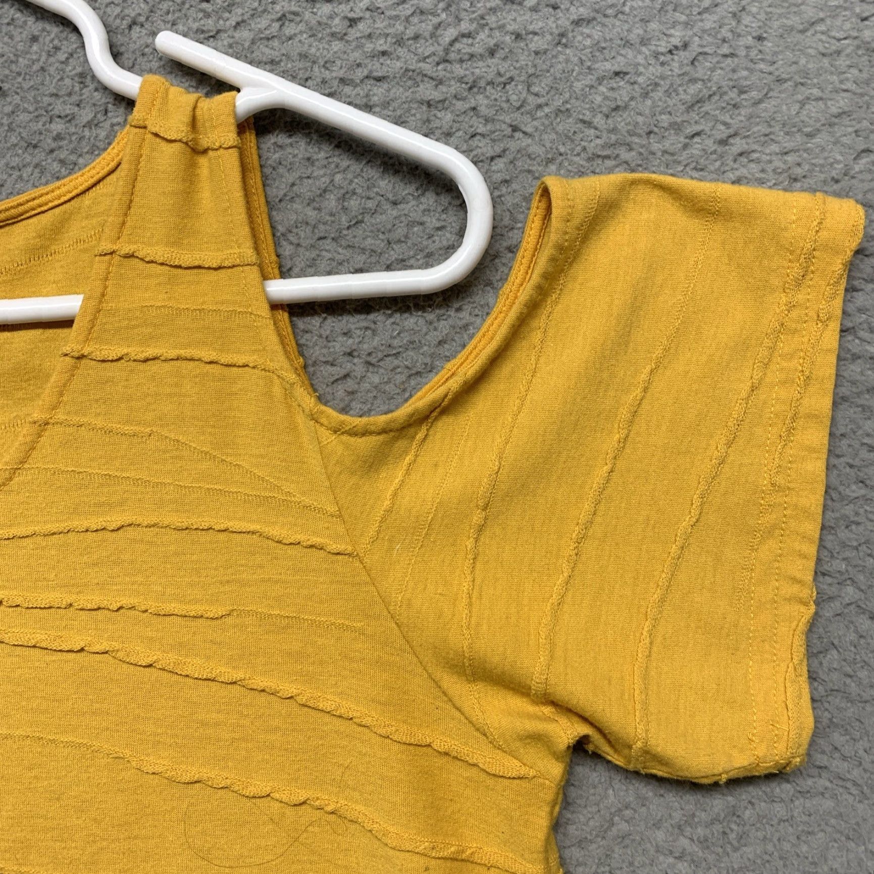 Yeti Yak & Yeti Women’s Dress Mustard SZ M 3” Side Slit 1 Pocket Drop Shoulder Casual Knee Length Short Sleeve Size M / US 6-8 / IT 42-44 - 7 Thumbnail