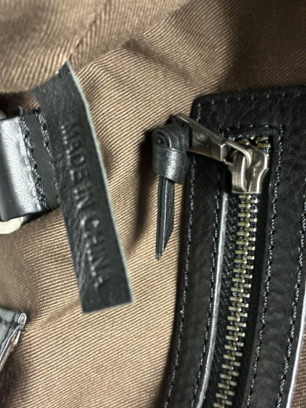 John Varvatos Skull Buckle Leather Bag W Strap. Size ONE SIZE - 21 Thumbnail