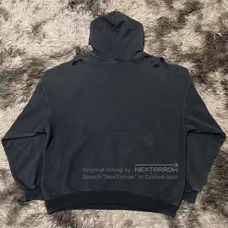 Balenciaga Balenciaga Statue of Liberty distressed hooded sweatshirt Size US M / EU 48-50 / 2 - 2 Thumbnail