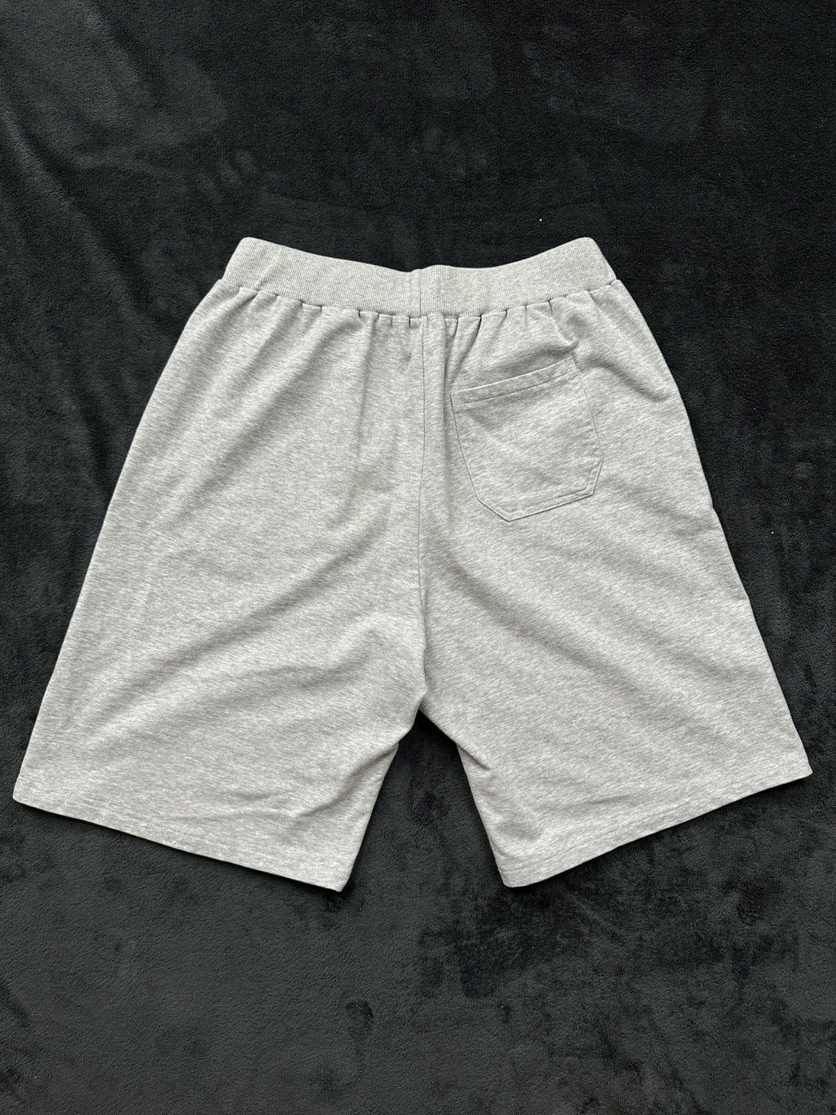 Comme des Garcons play comme des garcons holiday emoji shorts big logo rare Size US 34 / EU 50 - 9 Thumbnail