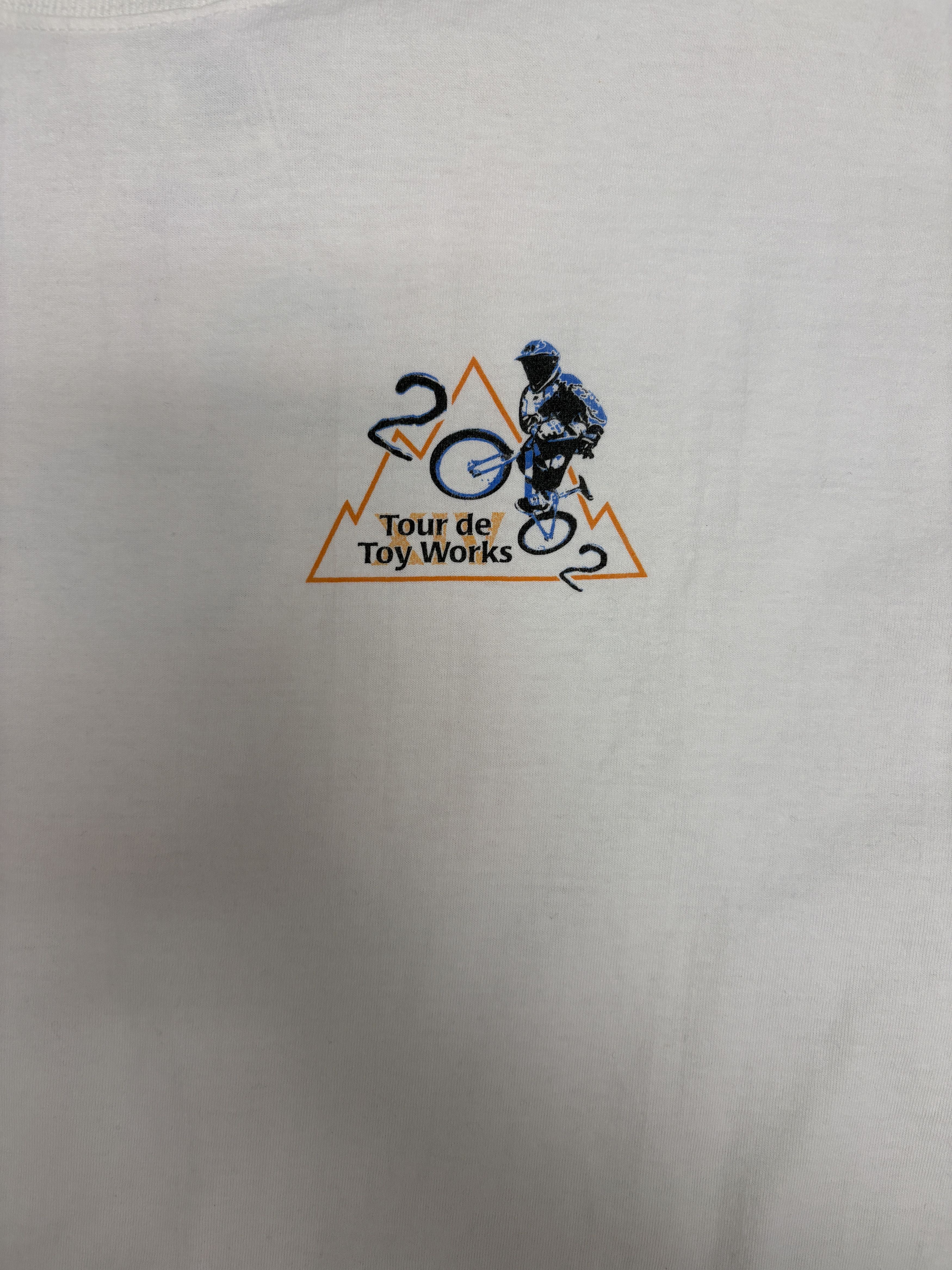 Vintage Tour De Toy Works 2002 Vintage White T-Shirt Tee Size US XL / EU 56 / 4 - 4 Thumbnail