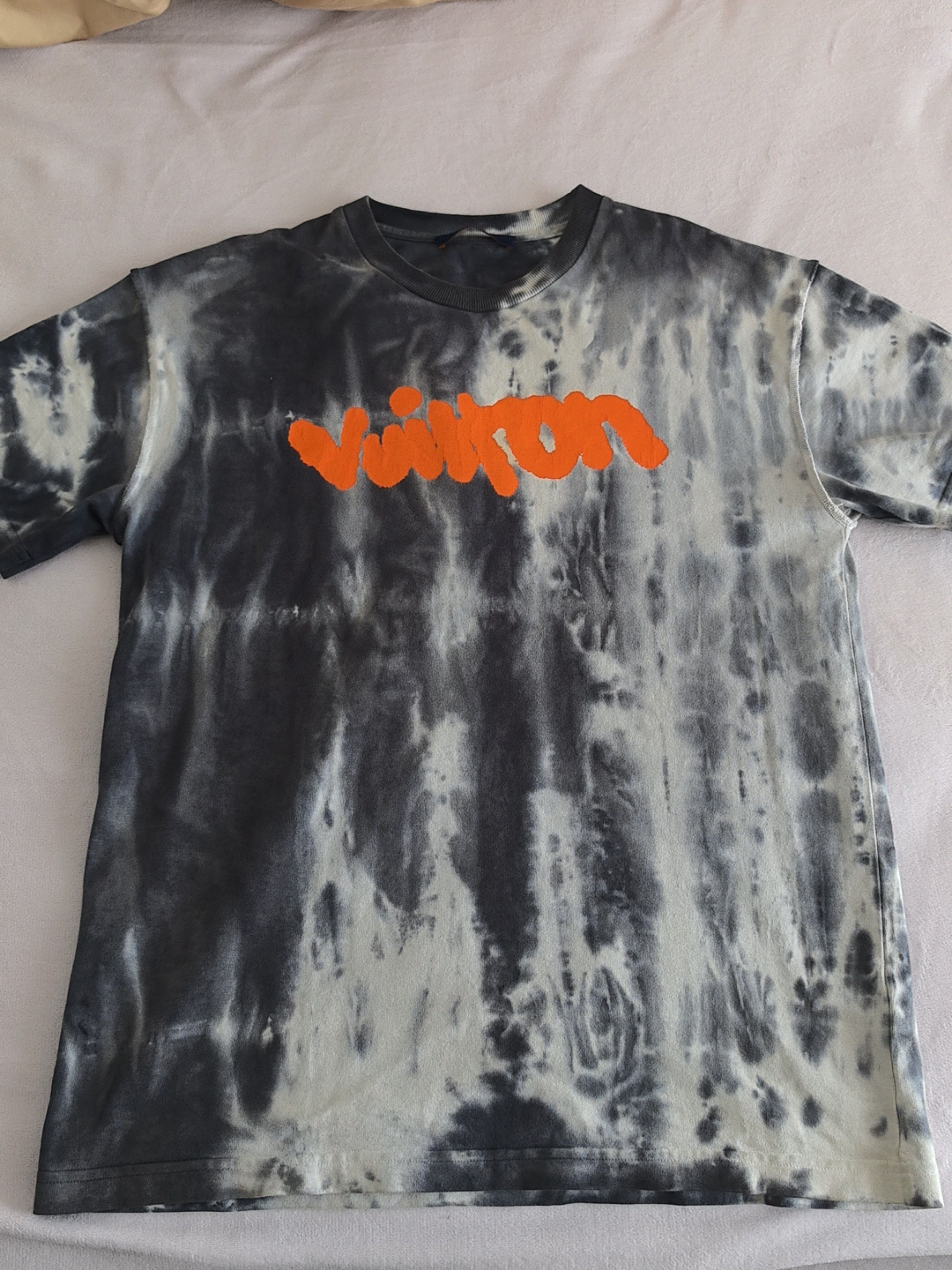 Louis Vuitton Louis Vuitton Tie-Dye Vuitton Logo T-Shirt Size M Size US M / EU 48-50 / 2 - 1 Thumbnail