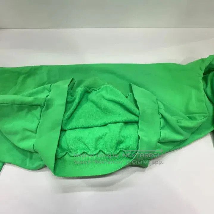 Balenciaga Balenciaga Logo Print Hooded Sweatshirt in Green. Size US M / EU 48-50 / 2 - 1 Thumbnail