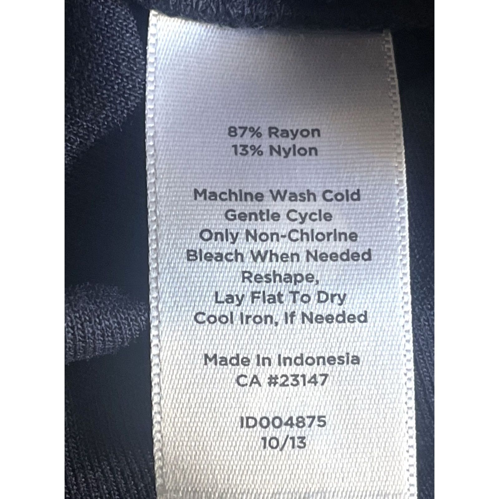 Talbots Talbots Sweater Womens Small Blue Gray Round Neck Long Sleeve Pullover Rayon Nylon Solid Colorful Two Color Accent Size S / US 4 / IT 40 - 7 Thumbnail