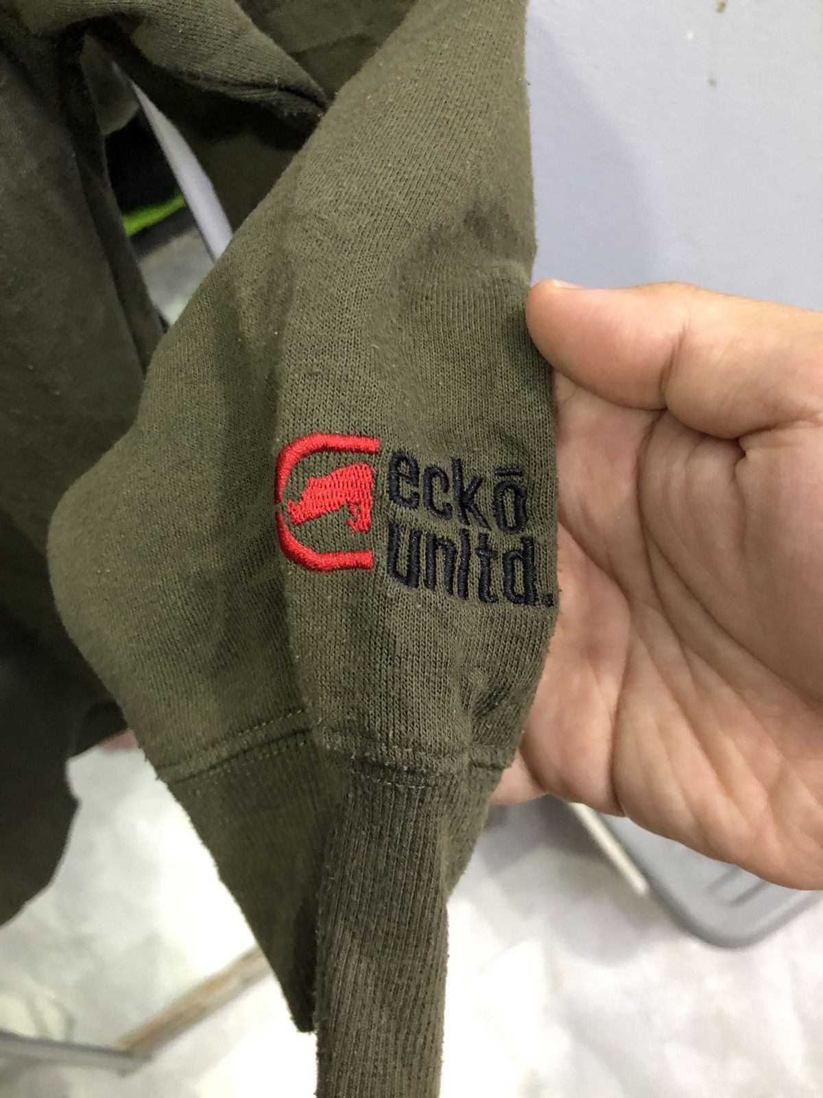 Ecko Unltd. Ecko Unltd Olive Hoodie – LL (Fits Like L / Boxy M) Size US M / EU 48-50 / 2 - 5 Thumbnail