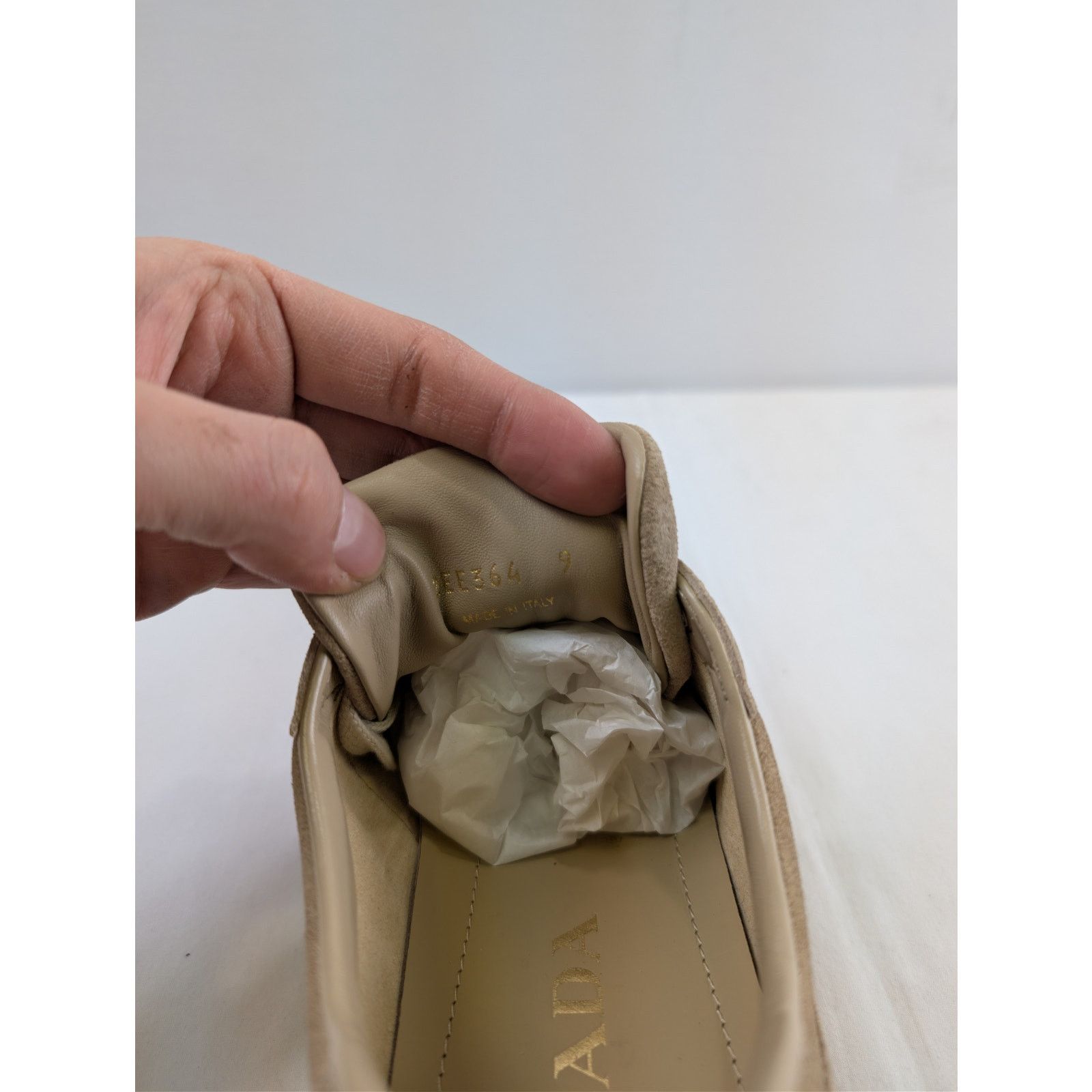 Prada o1rshd1 Downtown Delavé Suede Trainers Sneakers in ecru Size US 10 / EU 43 - 18 Thumbnail