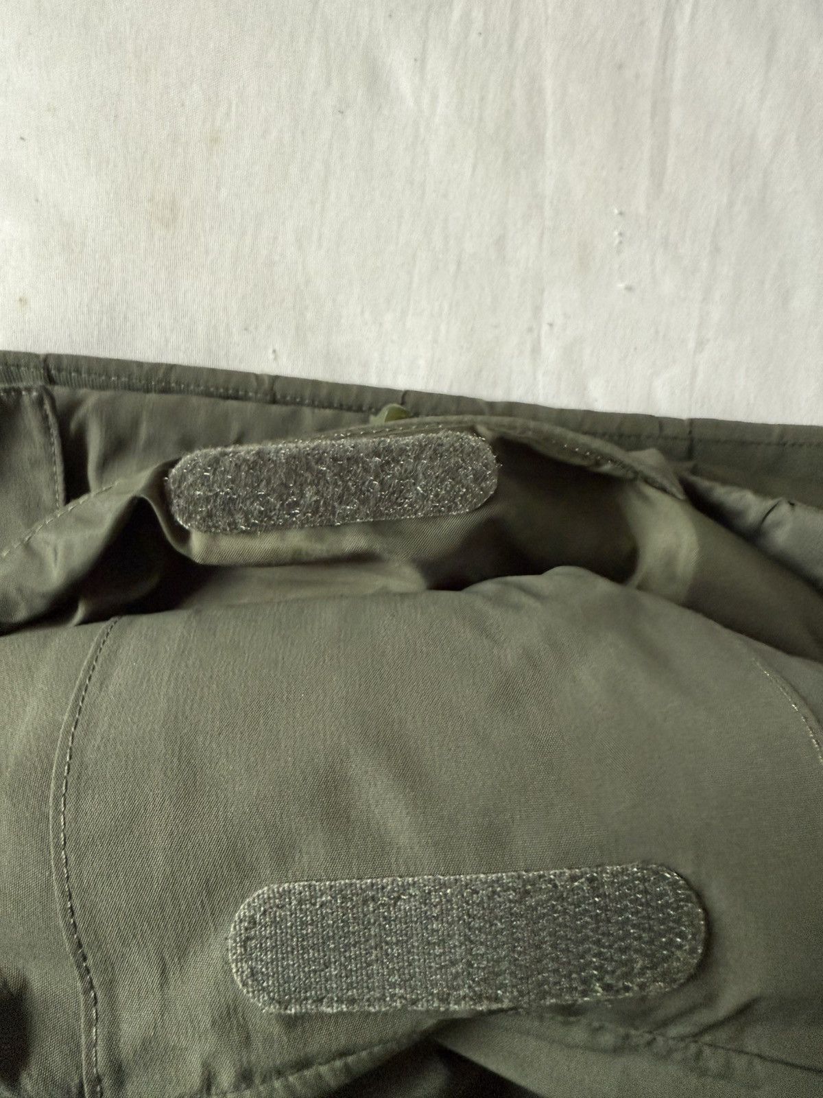 Salomon Salomon Men's Olive Windbreaker Size US L / EU 52-54 / 3 - 10 Thumbnail