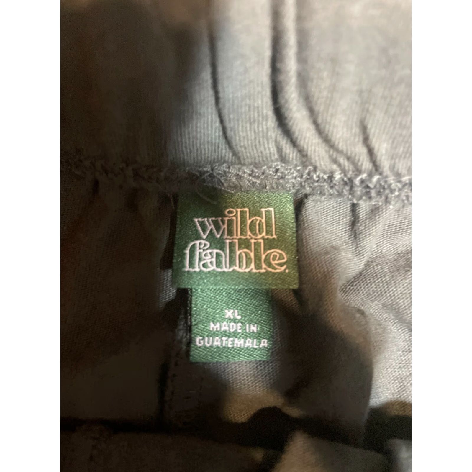 Vintage Wild Fable Shorts Womens XL Gray Elastic Waist Denim Flat Front Regular Biker Casual Vintage No Mens Womens Girls Size 40" / US 18 - 3 Thumbnail