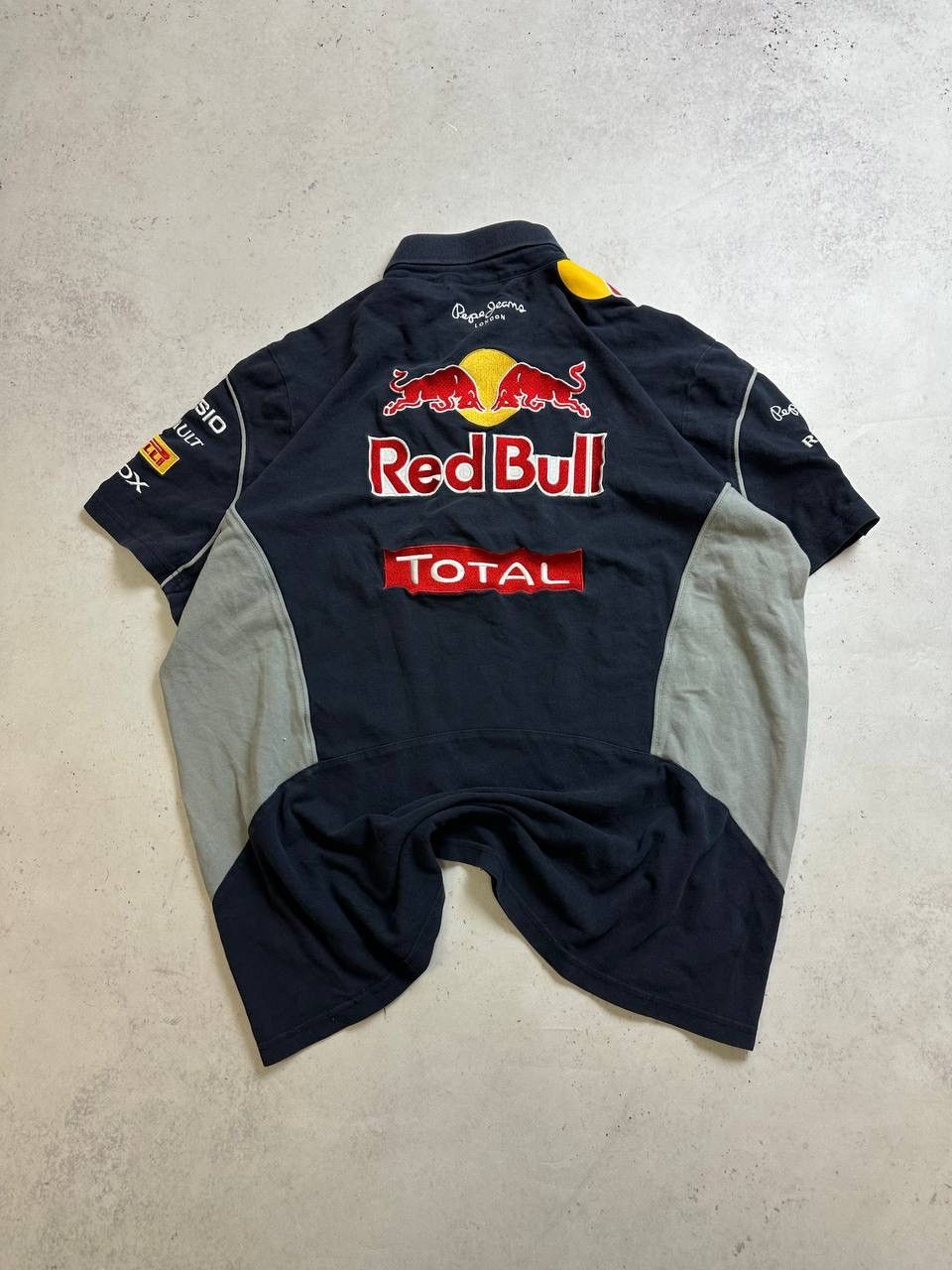 Vintage Vintage F-1 Red Bull Pepe Jeans Racing Polo Shirt Y2K XXL Size US XXL / EU 58 / 5 - 3 Thumbnail