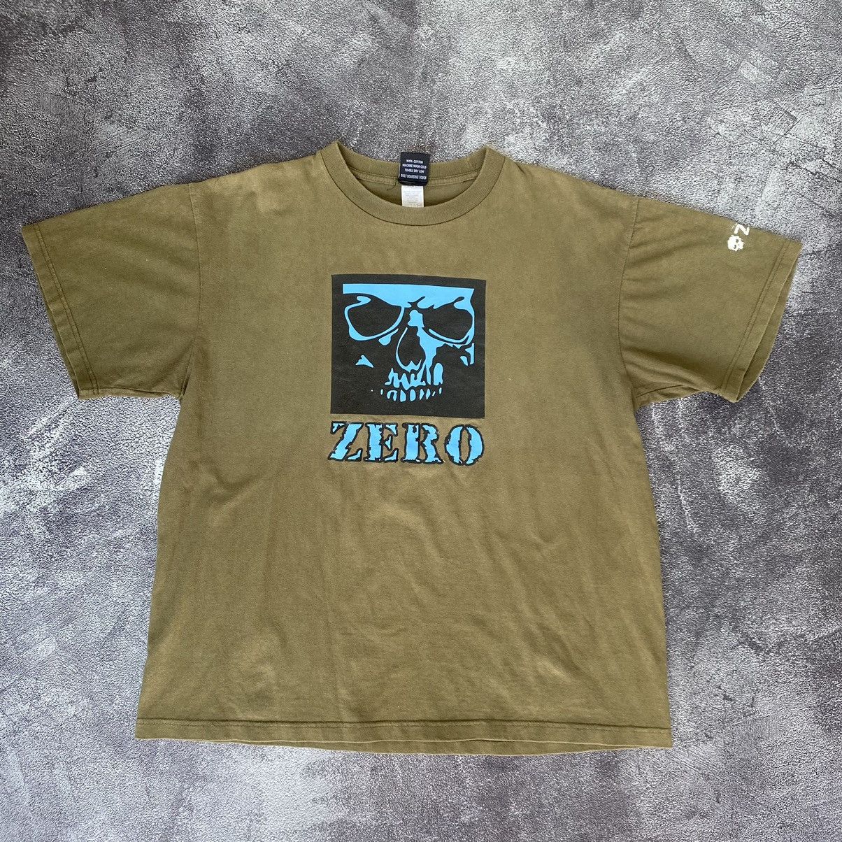 Vintage Y2k Zero Skulls Logo Skateboards tee