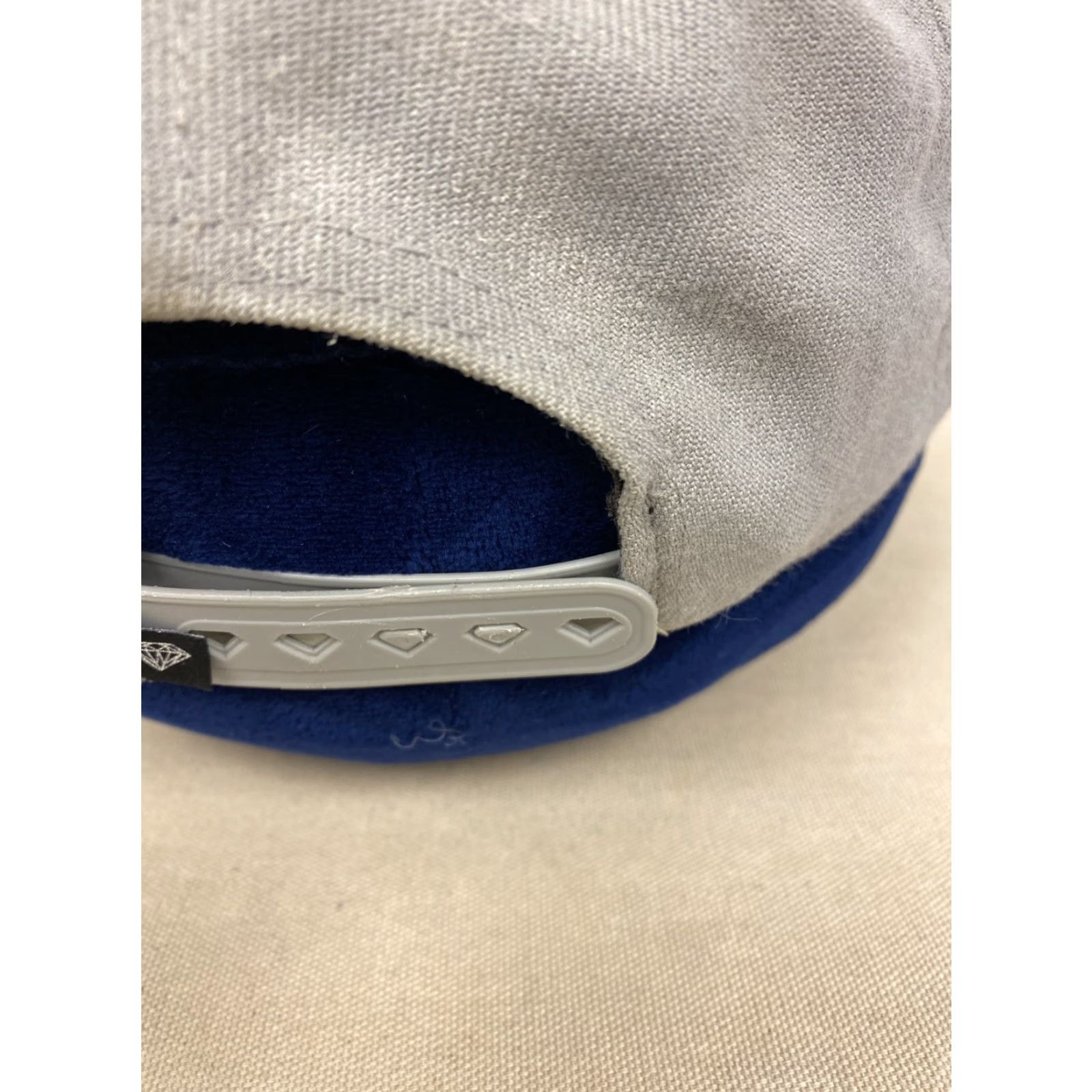 Vintage VINTAGE DIAMOND Brilliant SP Hat SNAPBACK Unisex Adults Adjustable Gray 216 Mens Womens Hat Size ONE SIZE - 6 Thumbnail
