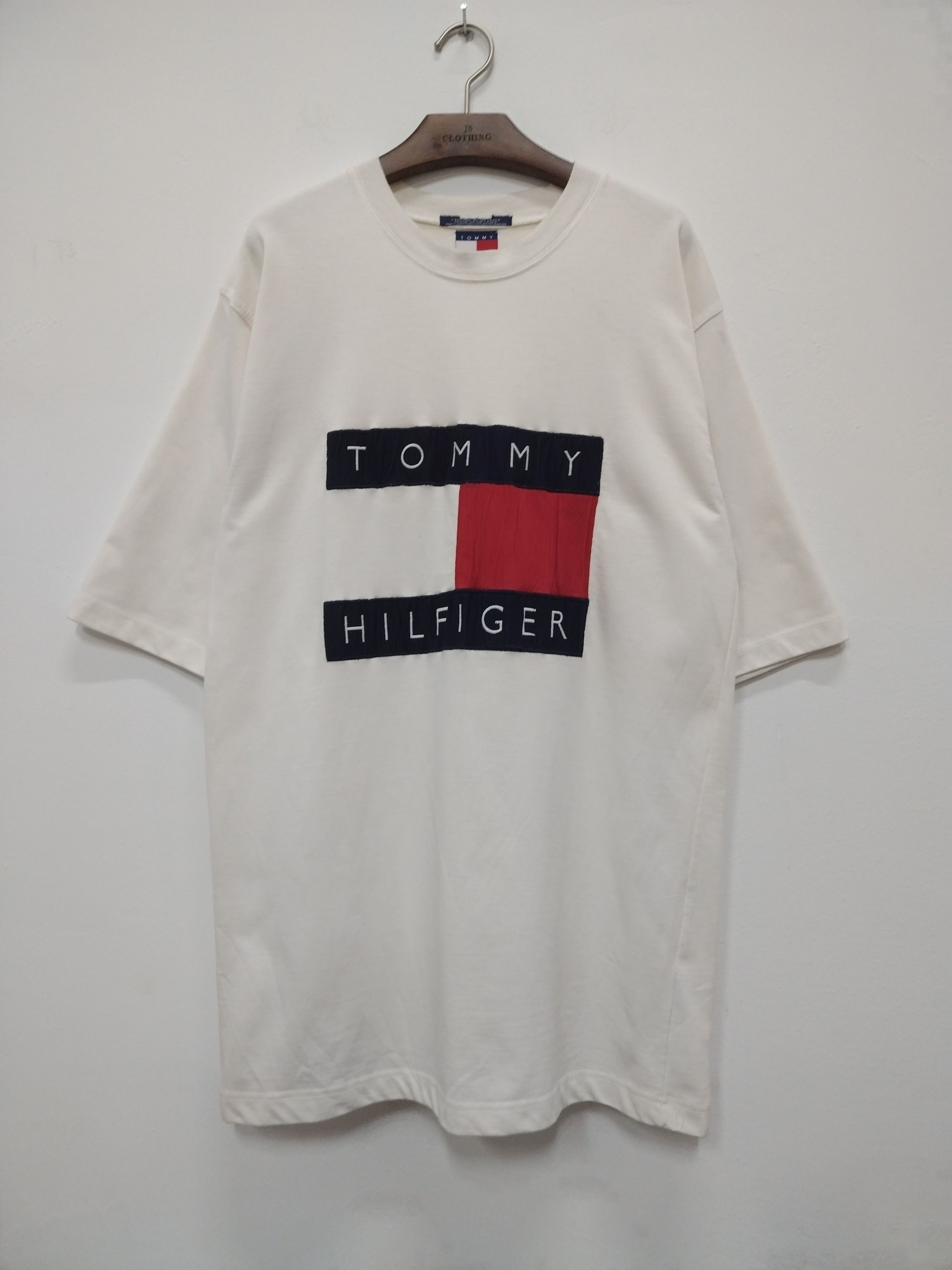 Designer × Tommy Hilfiger 🔥Send offer💥VINTAGE TOMMY HILFIGER LONG T SHIRT BIG LOGO Size US M / EU 48-50 / 2 - 1 Thumbnail