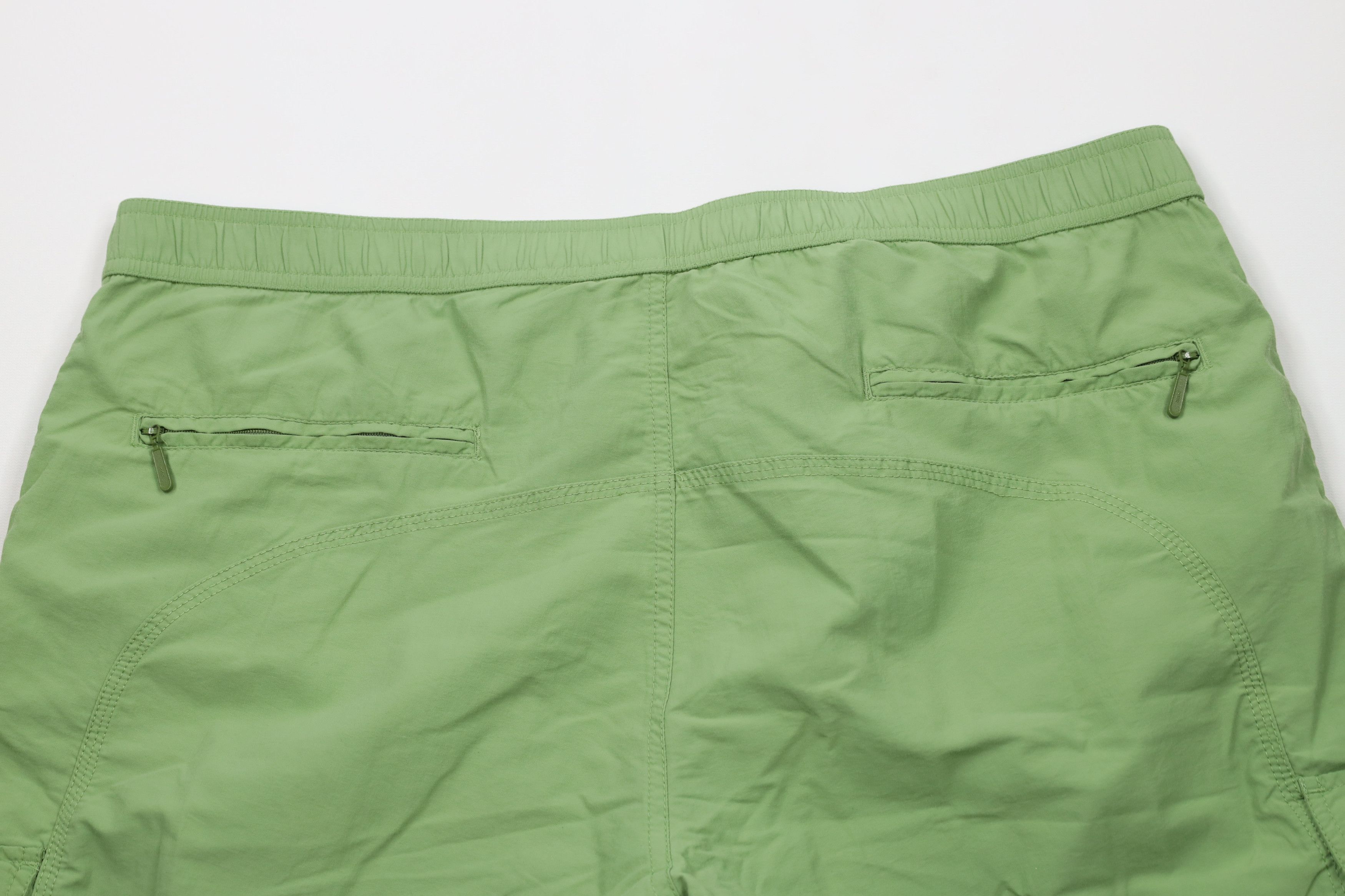 Eddie Bauer × Vintage Vintage Eddie Bauer Above Knee Cargo Shorts Light Green Size US 36 / EU 52 - 11 Thumbnail
