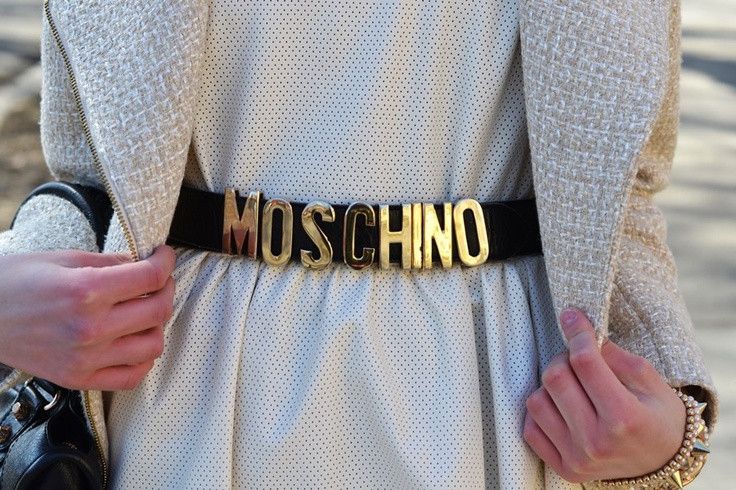 Moschino MOSCHINO Belt Leather Logo Vintage 90s Buckle Black Gold Size ONE SIZE - 1 Thumbnail