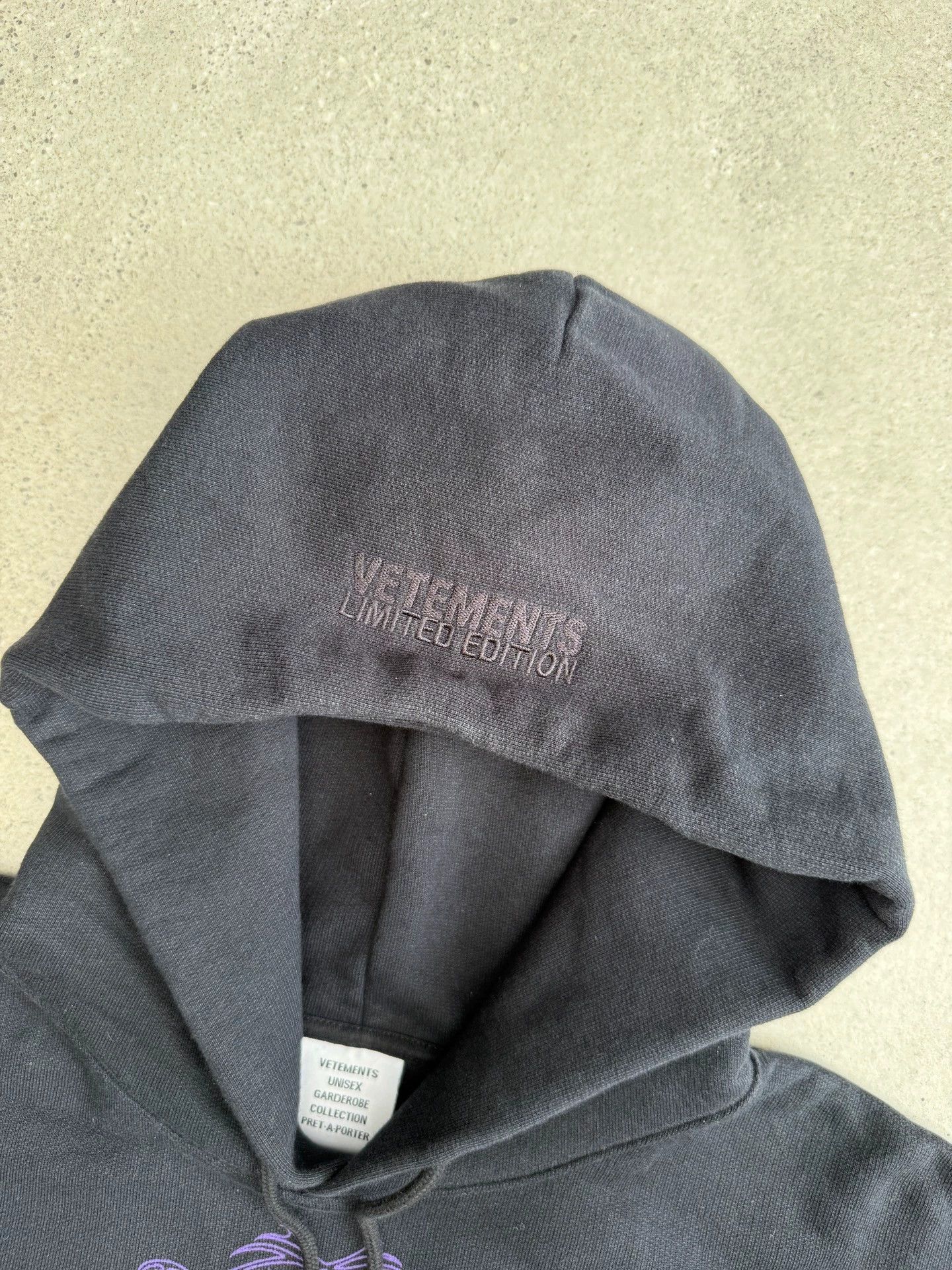 Vetements Vetements vital existence Goth Pentagram Hoodie S Size US S / EU 44-46 / 1 - 3 Thumbnail