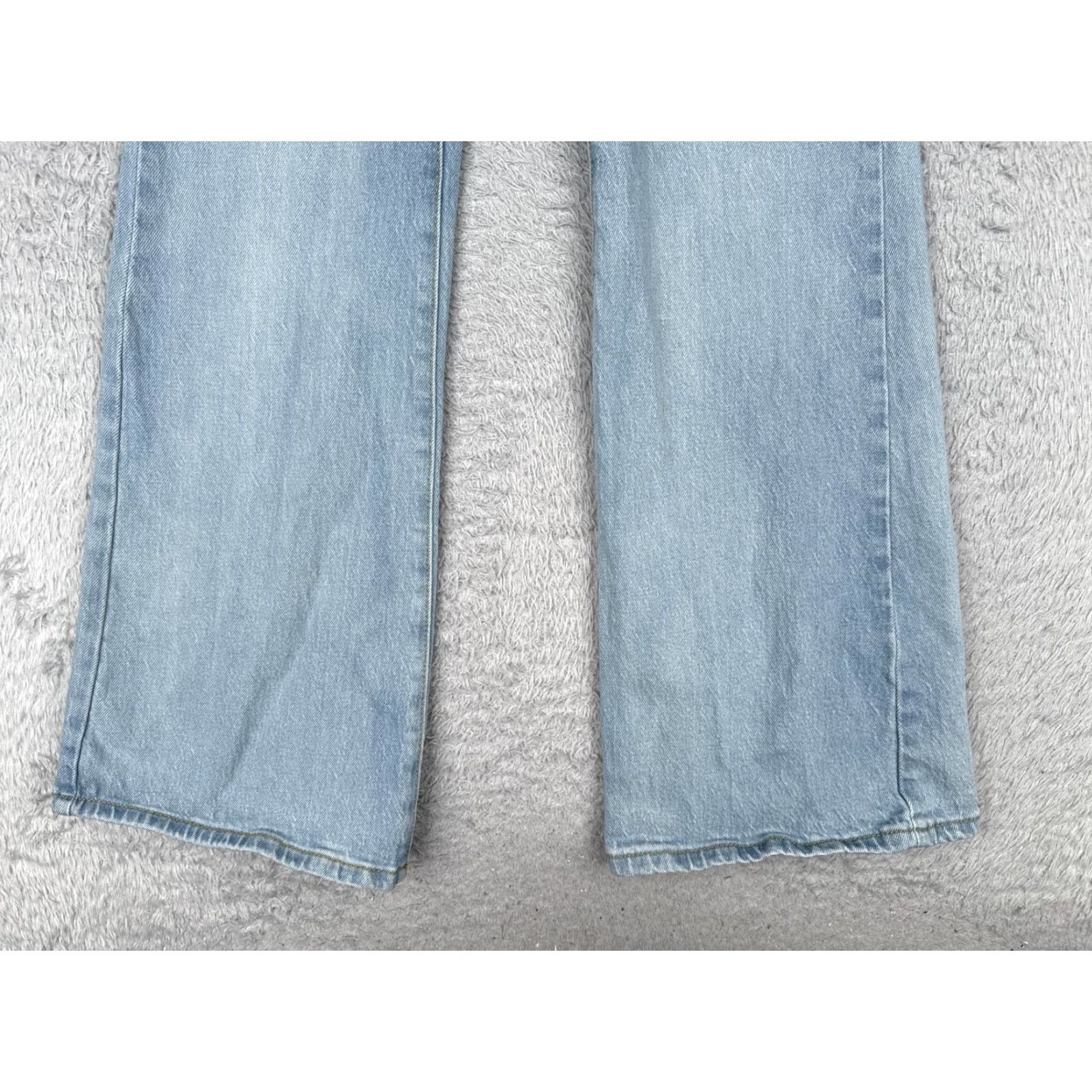 Vintage VINTAGE? No — Universal Thread Jeans Women 00 Short Light Wash High Rise Flare Denim Jeans Size 24" / US 00 / IT 34 - 2 Thumbnail
