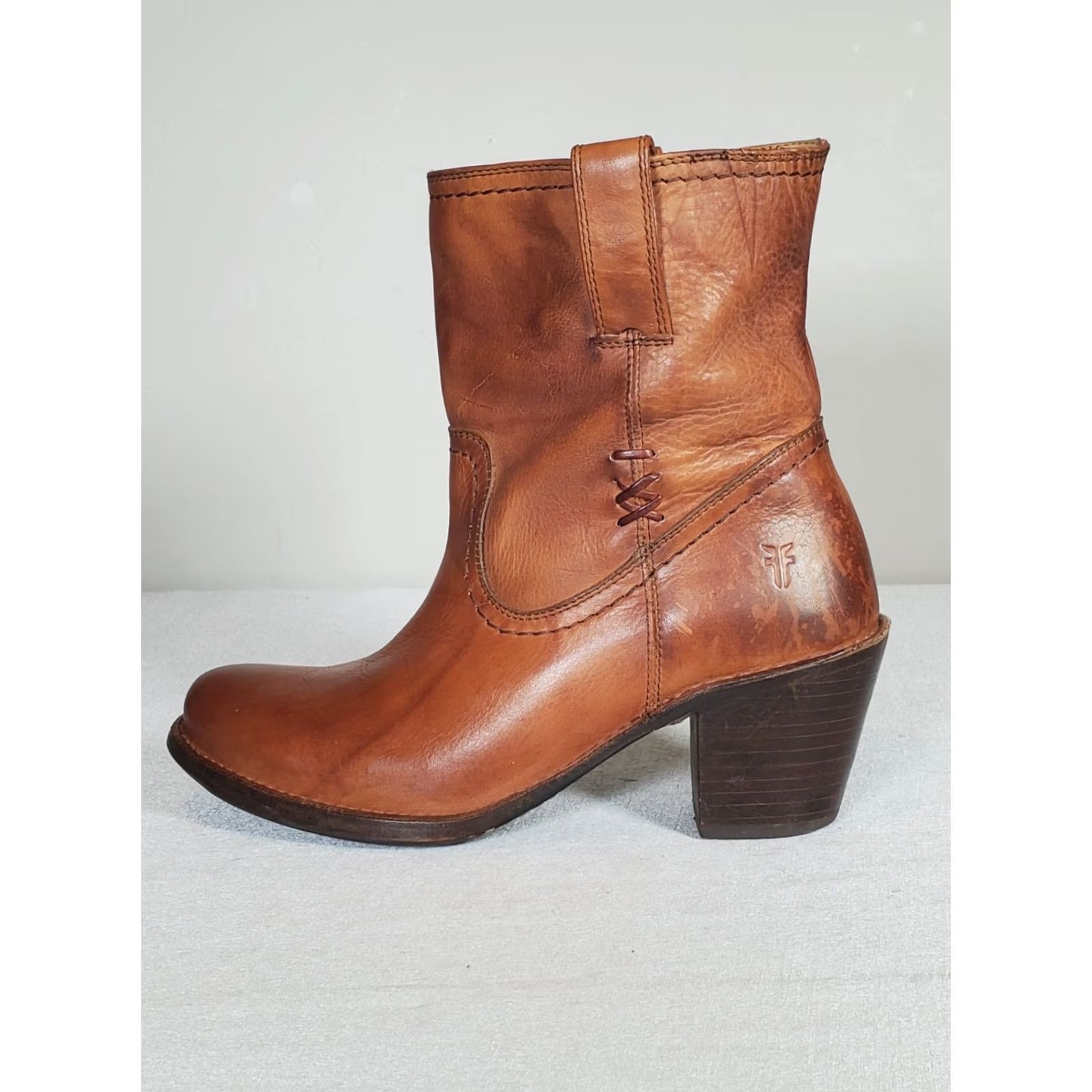 Frye Frey e Carmen X Stitch Short Boots Saddle Brown Leather 76203 Women's US 8 B Boots Size 30" / US 8 / IT 44 - 5 Thumbnail
