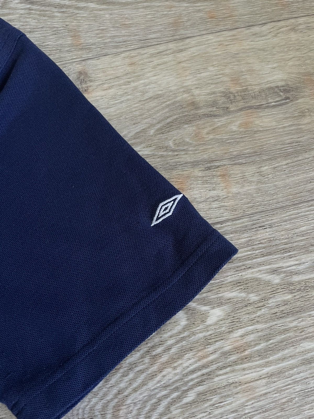 Umbro × Vintage Vintage Umbro England National Team 1995-97 Very Rare Size US XL / EU 56 / 4 - 5 Thumbnail