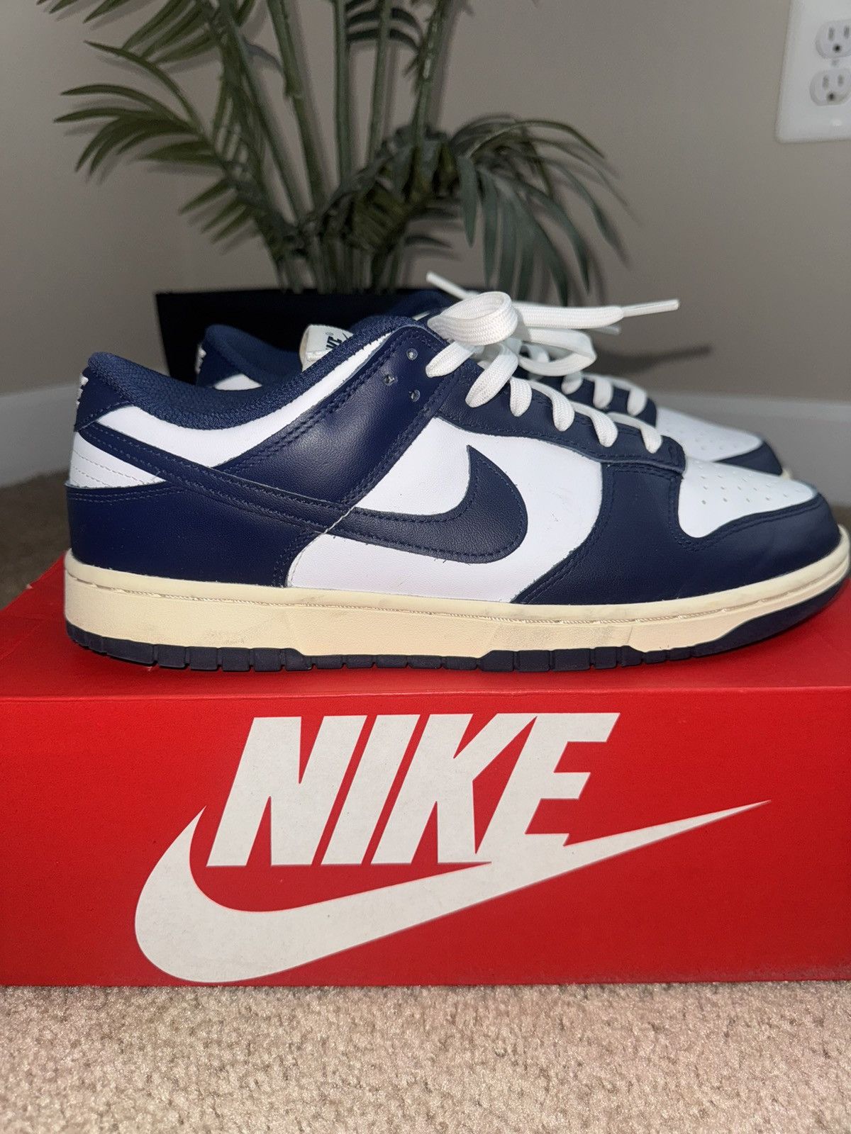 Nike Nike Dunk White/Navy - Sz.10 - 9/10 Condition Size US 10 / EU 43 - 1 Thumbnail