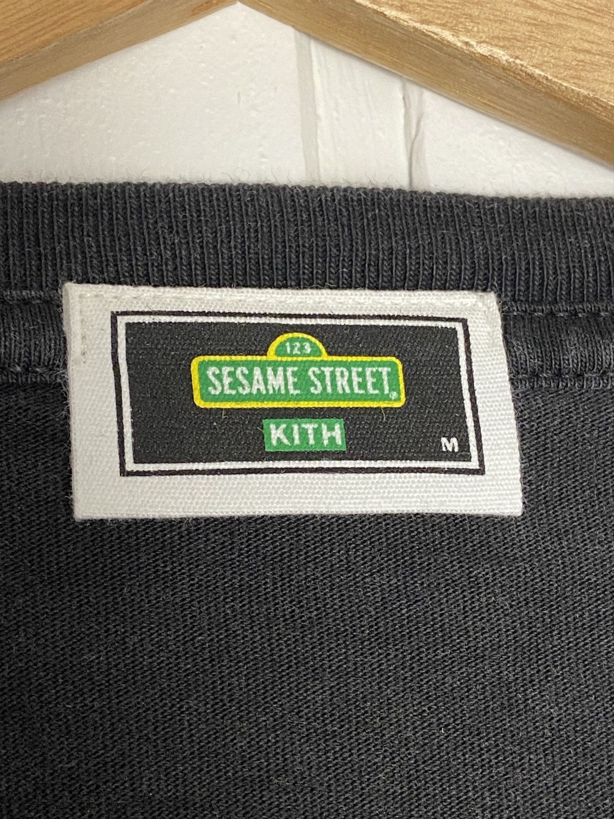 Kith New Kith x Sesame Street Vintage Tee "Just Us" Size M Size US M / EU 48-50 / 2 - 4 Thumbnail